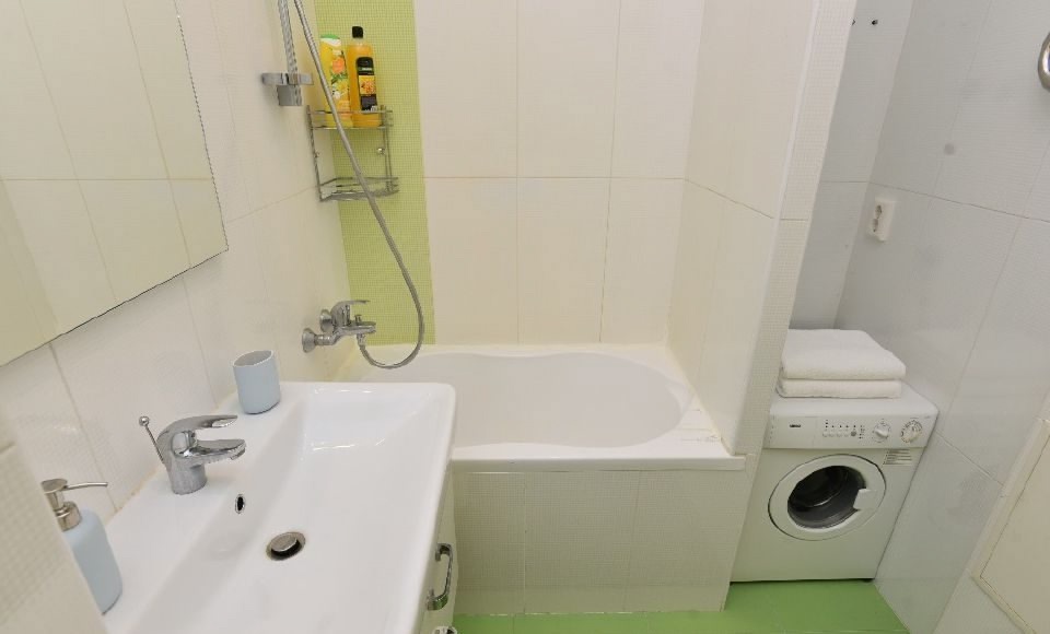 Сдаётся однокомнатная квартира по адресу (4)