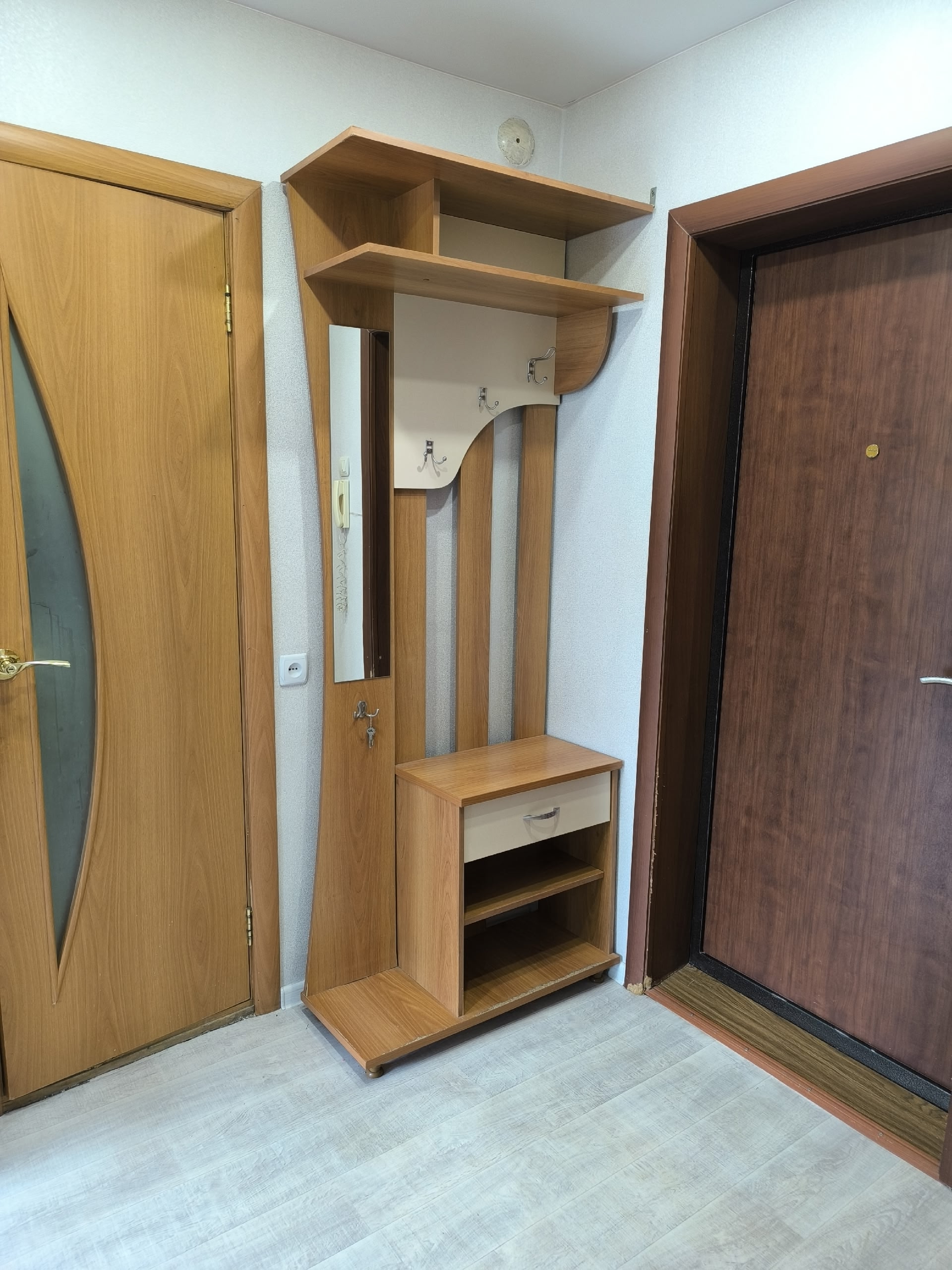 Сдам однокомнатную квартиру на 6 (5)