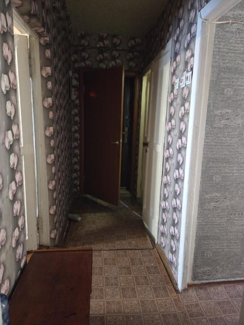 Продается трехкомнатная квартира на Дудинской (2)