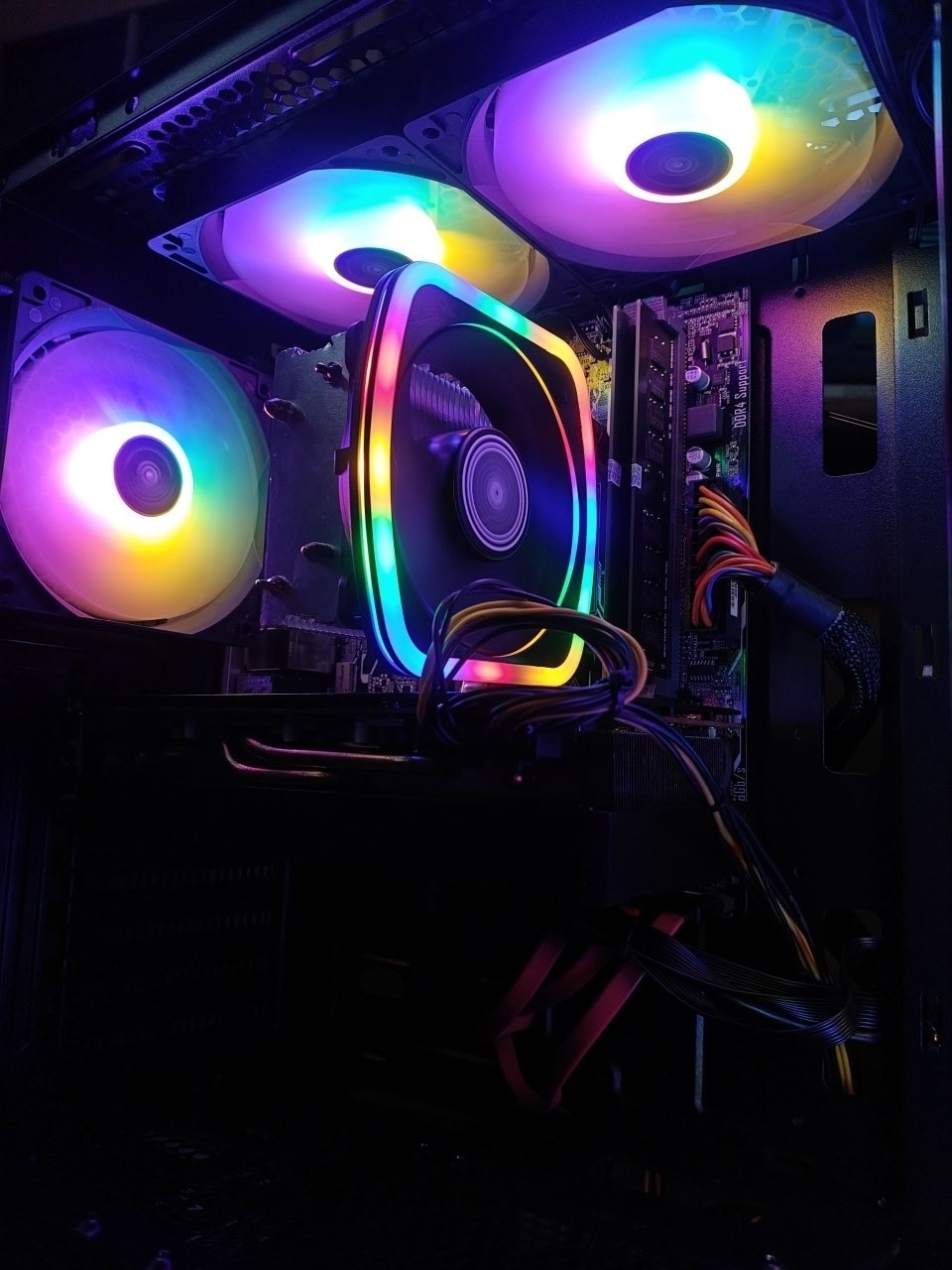 Продажа бюджетного игрового ПК Продается (1)