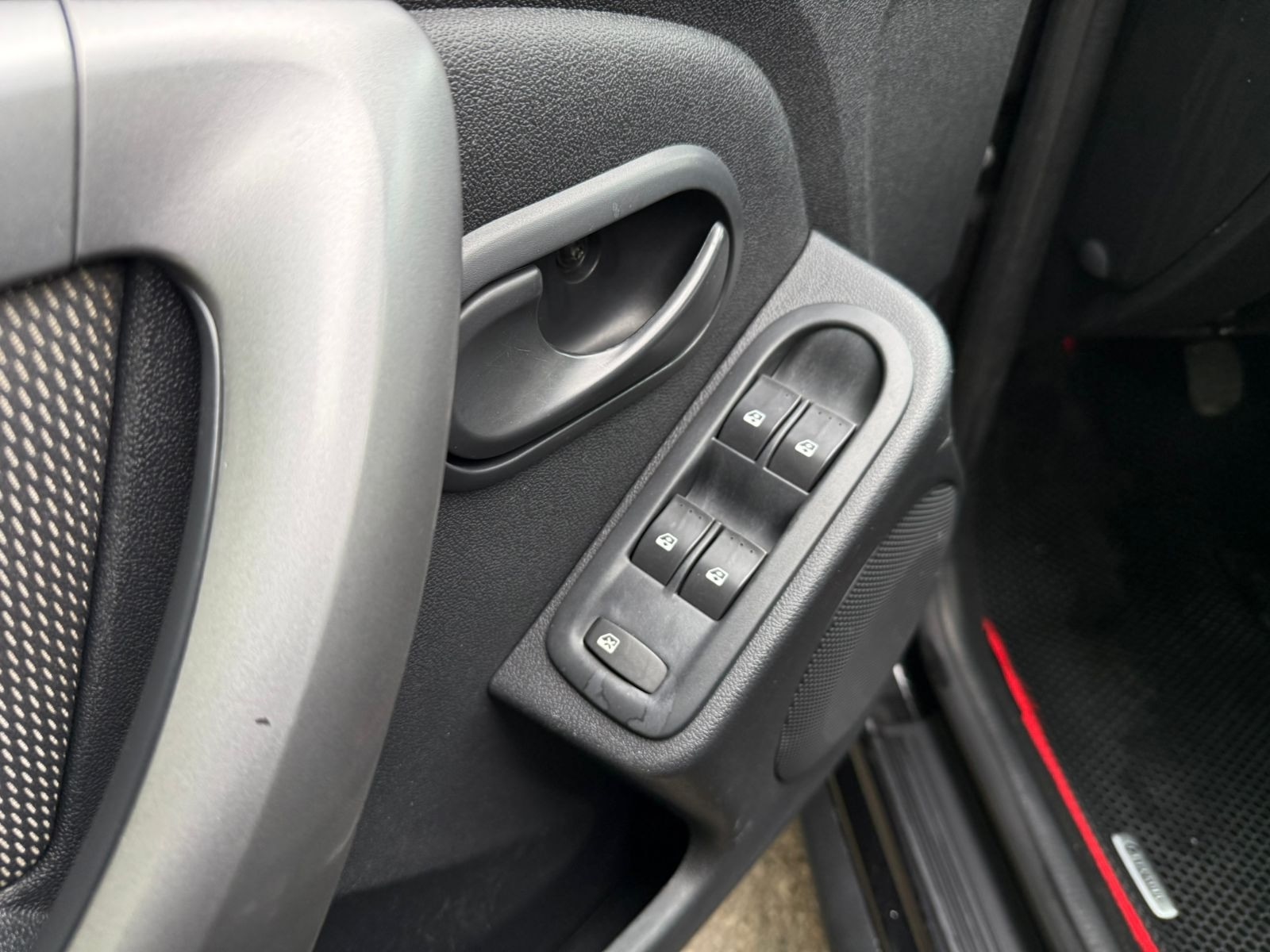 Продается Renault Duster 2012 года (8)