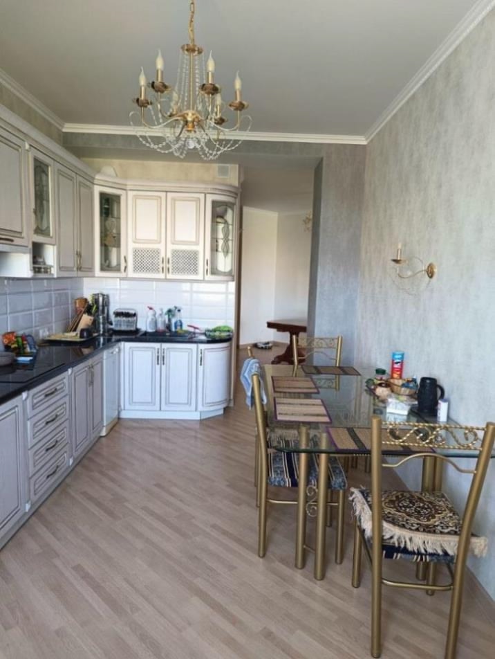 Продажа квартиры с ремонтом, мебелью