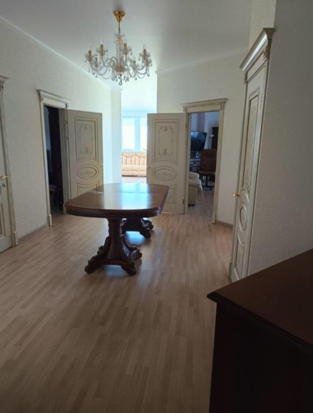 Продажа квартиры с ремонтом, мебелью (2)