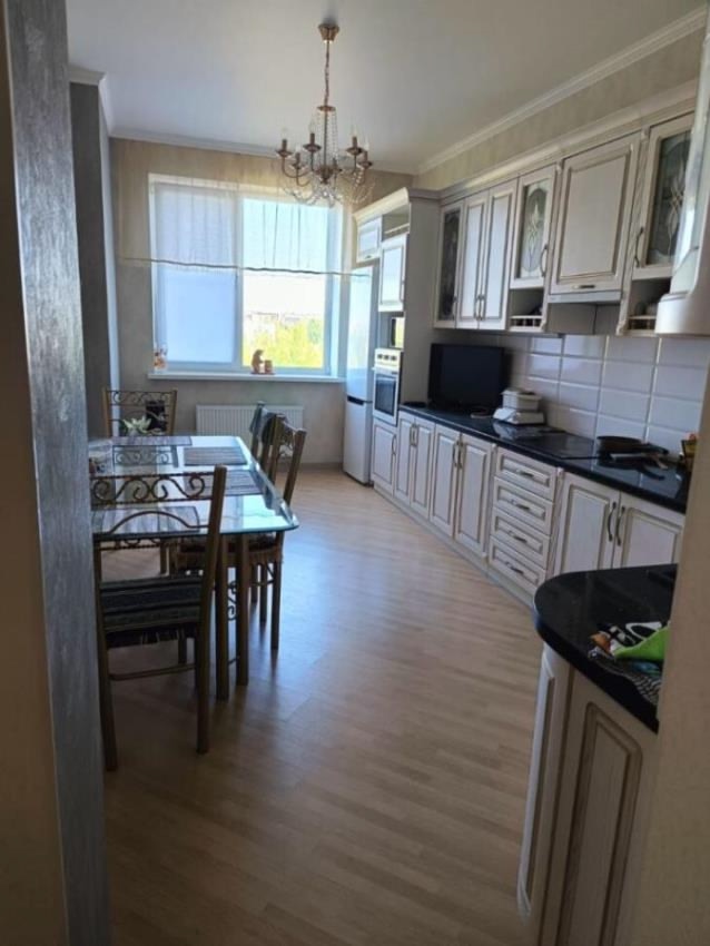 Продажа квартиры с ремонтом, мебелью (1)