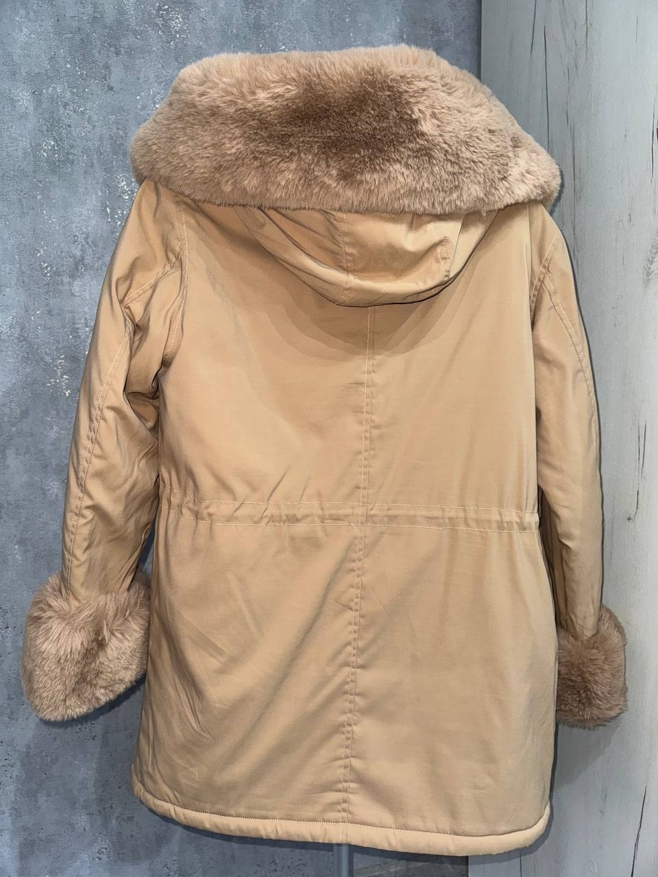 Продаю зимние вещи и аксессуары (1)