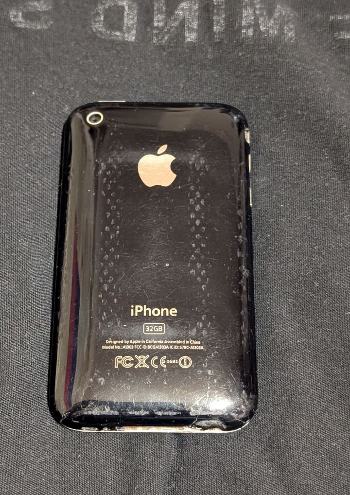 iPhone Xr и Apple iPhone (6)