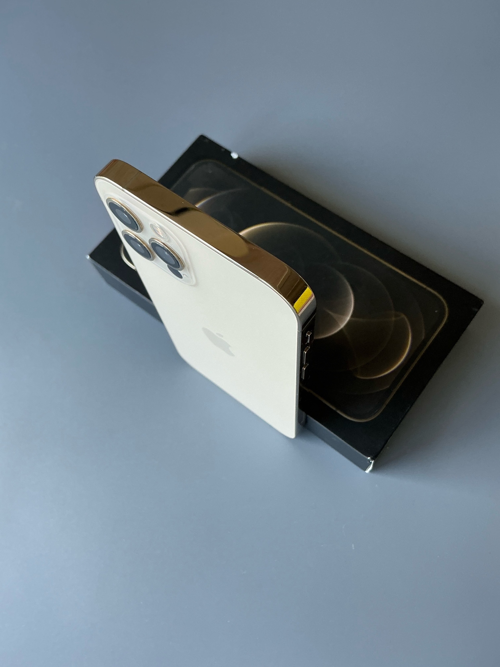 Продажа iPhone 12 Pro в (4)