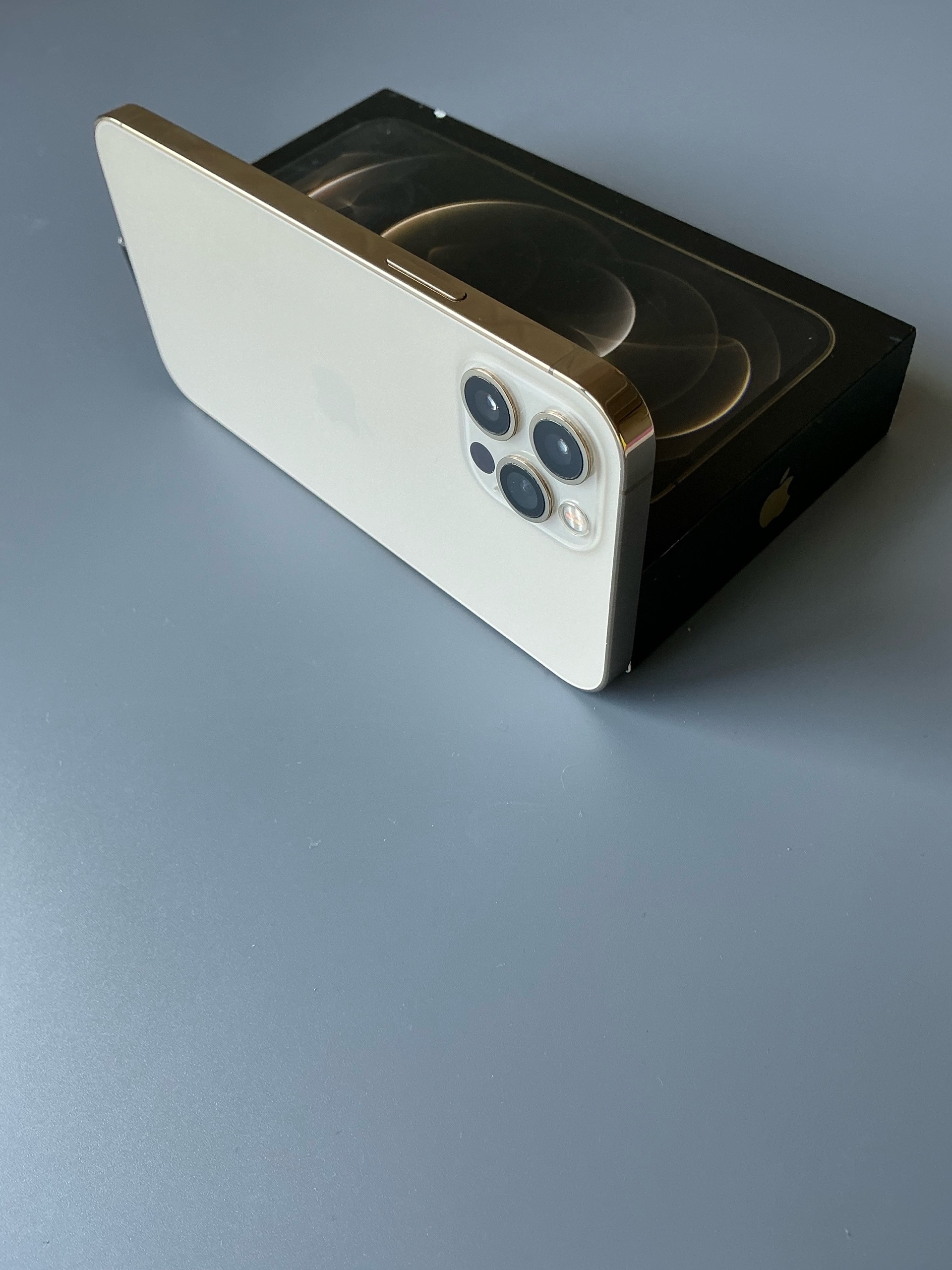 Продажа iPhone 12 Pro в (6)