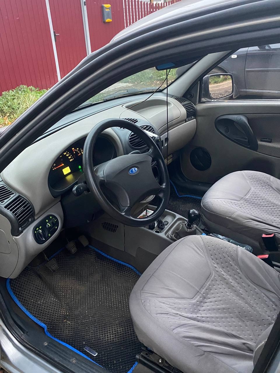 LADA Kalina 1.6 MT 2010 (7)