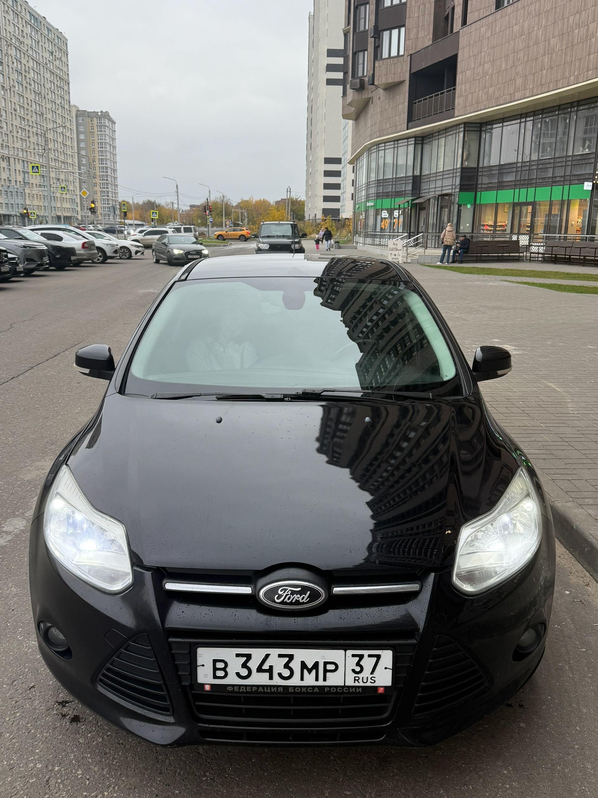 2013 Ford Focus автомат, хорошая (6)