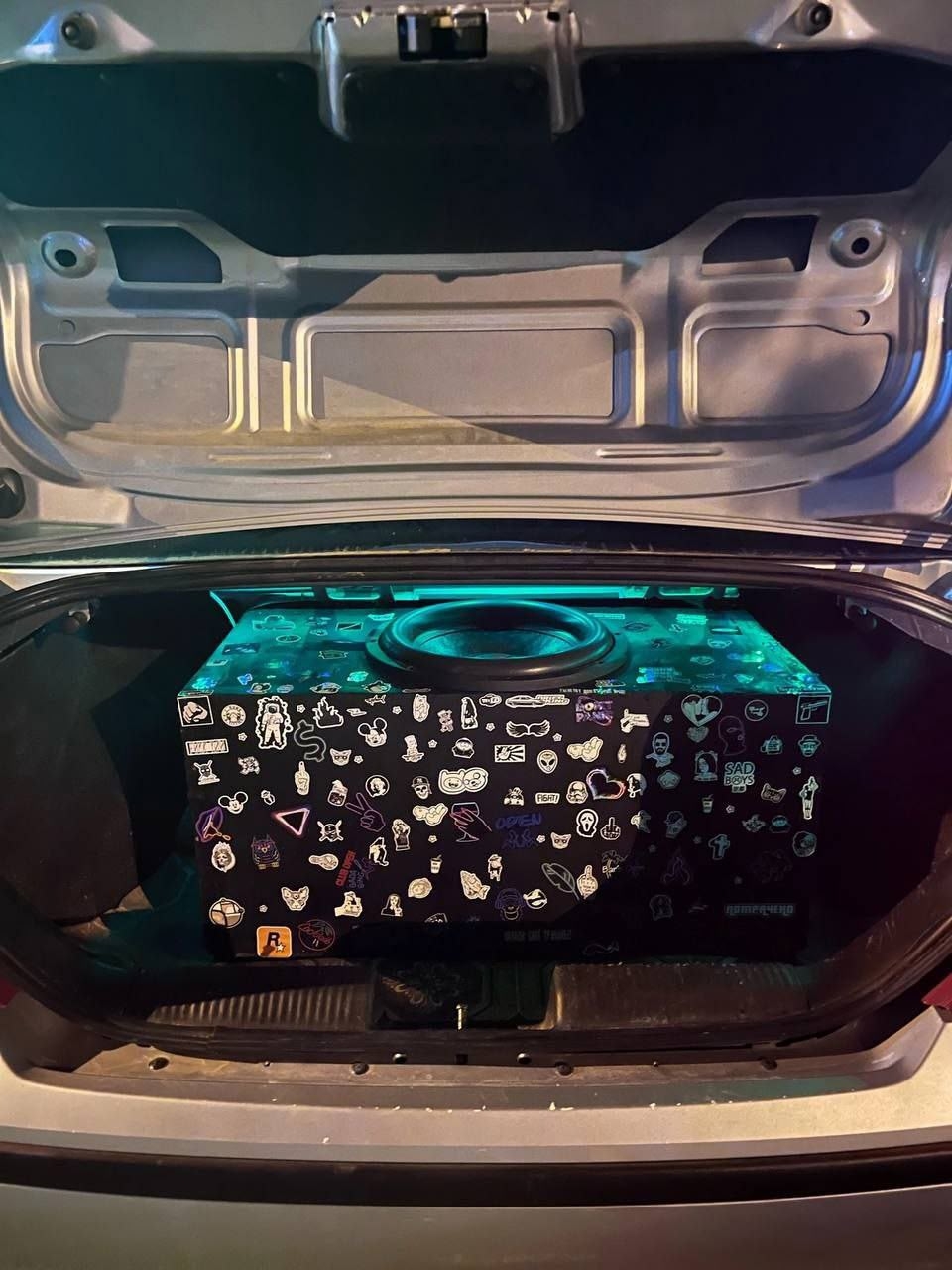 Продам сабвуфер Ural TT 15