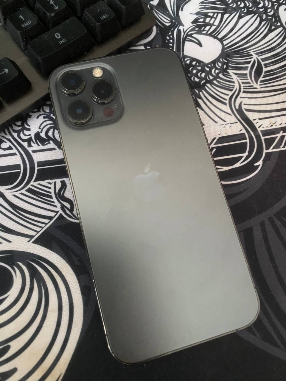 iPhone 12 Pro Max: Отличное (1)