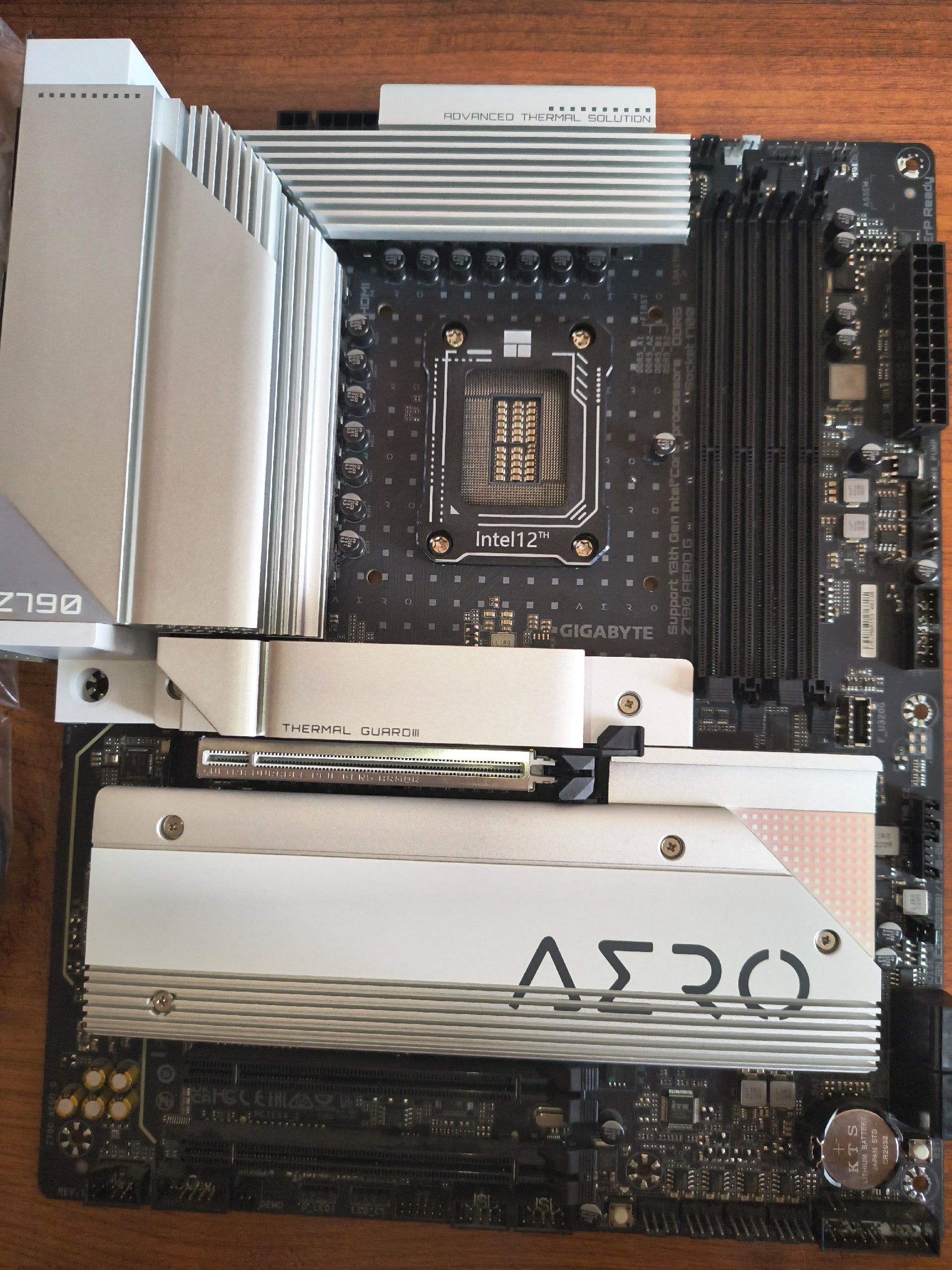 **Отличная материнская плата GIGABYTE** Продается (1)