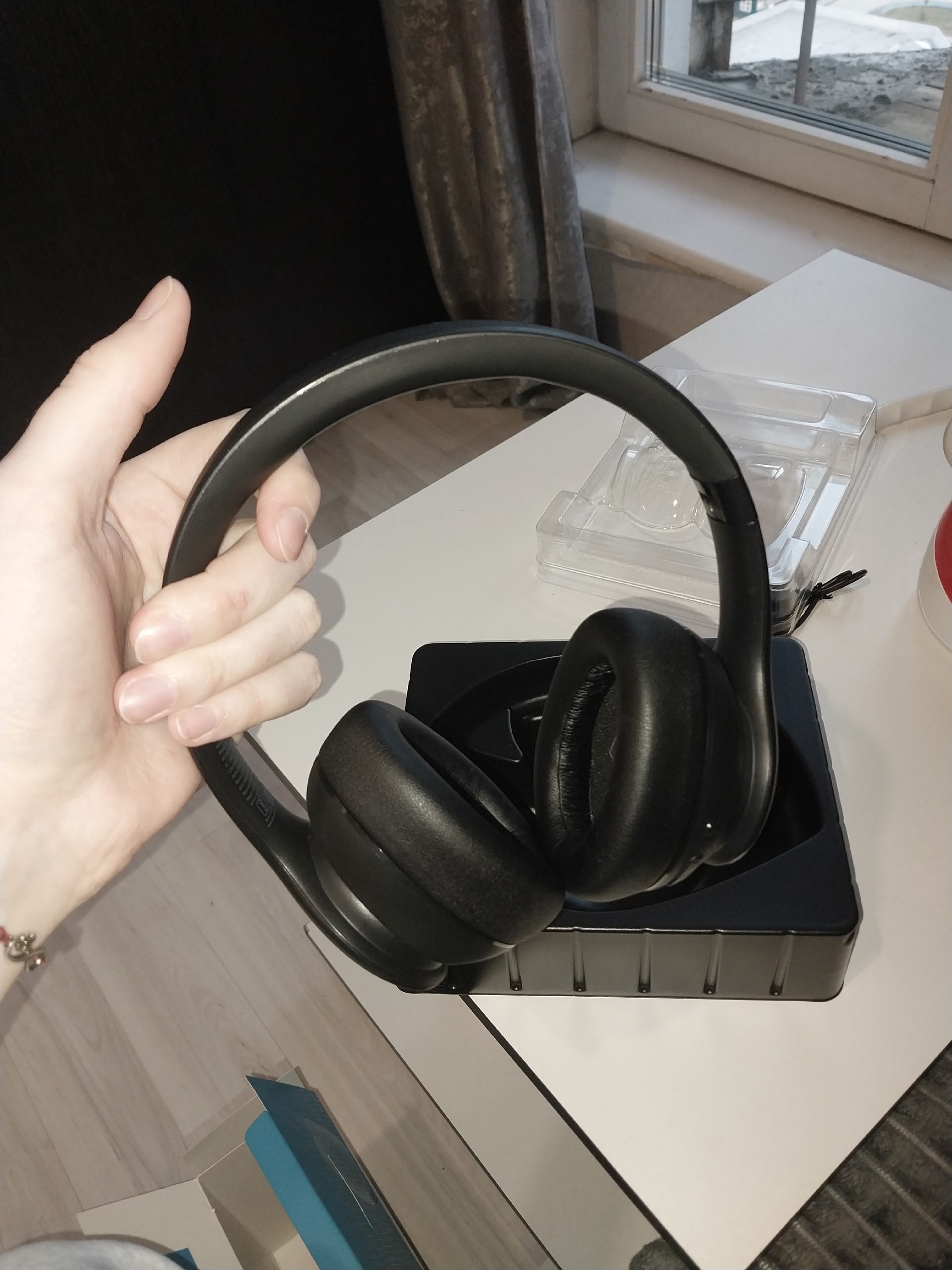 Наушники с глубоким басом Продаю