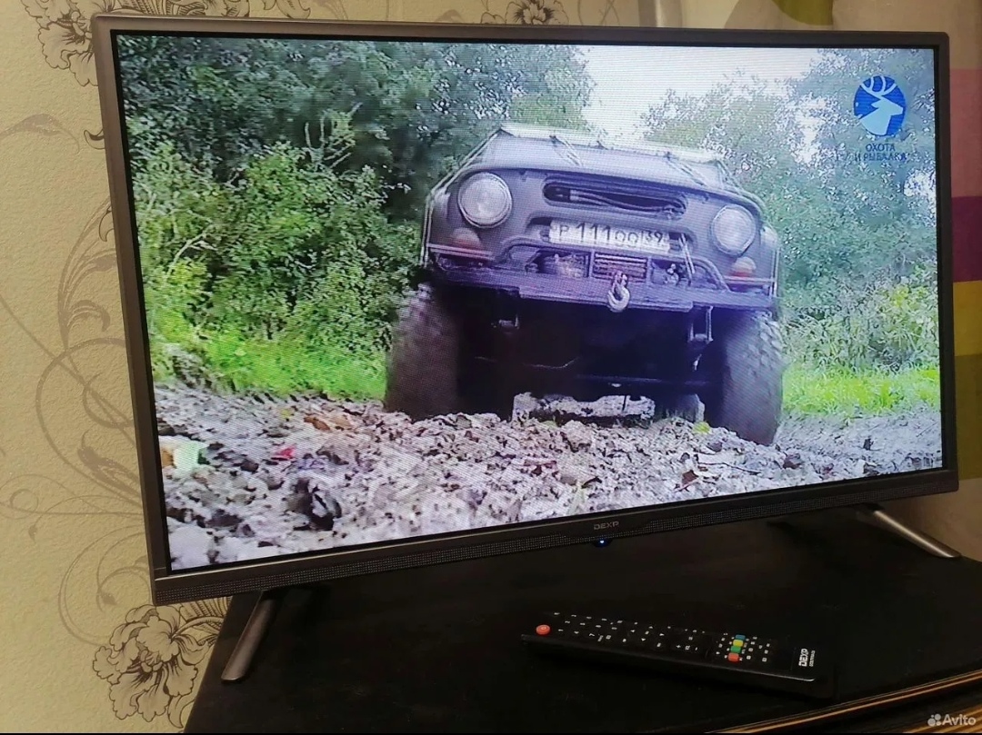 32-дюймовый телевизор DEXP в отличном (1)