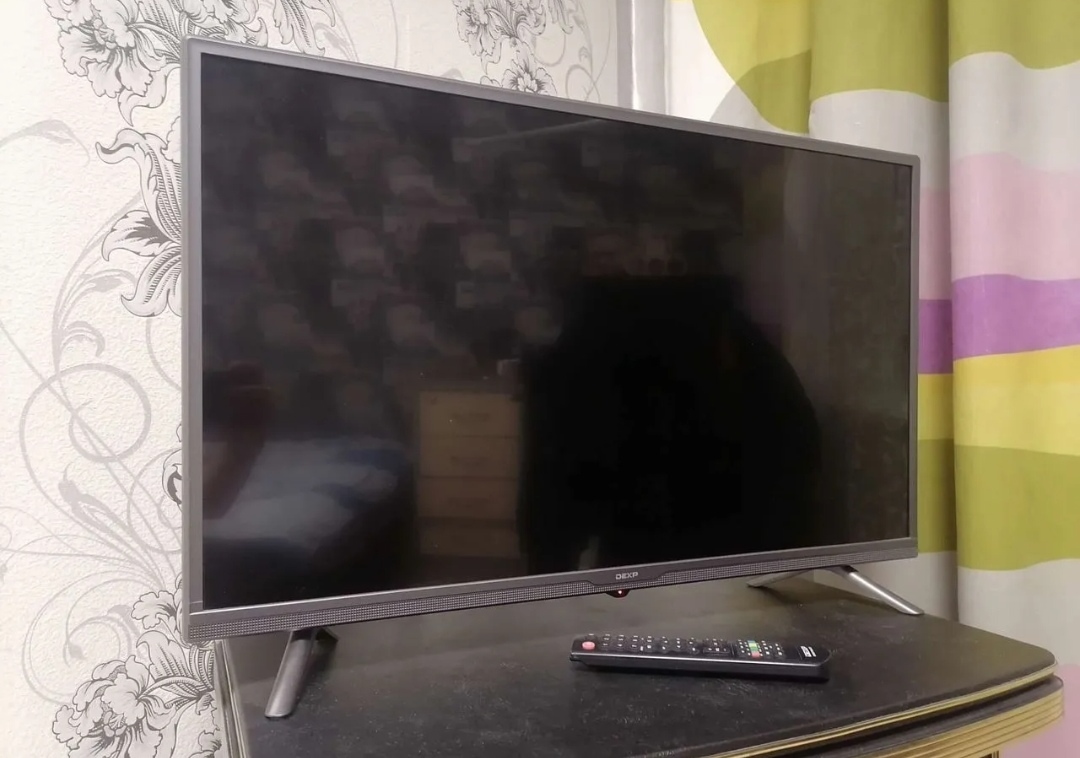 Продается телевизор DEXP 32 дюйма
