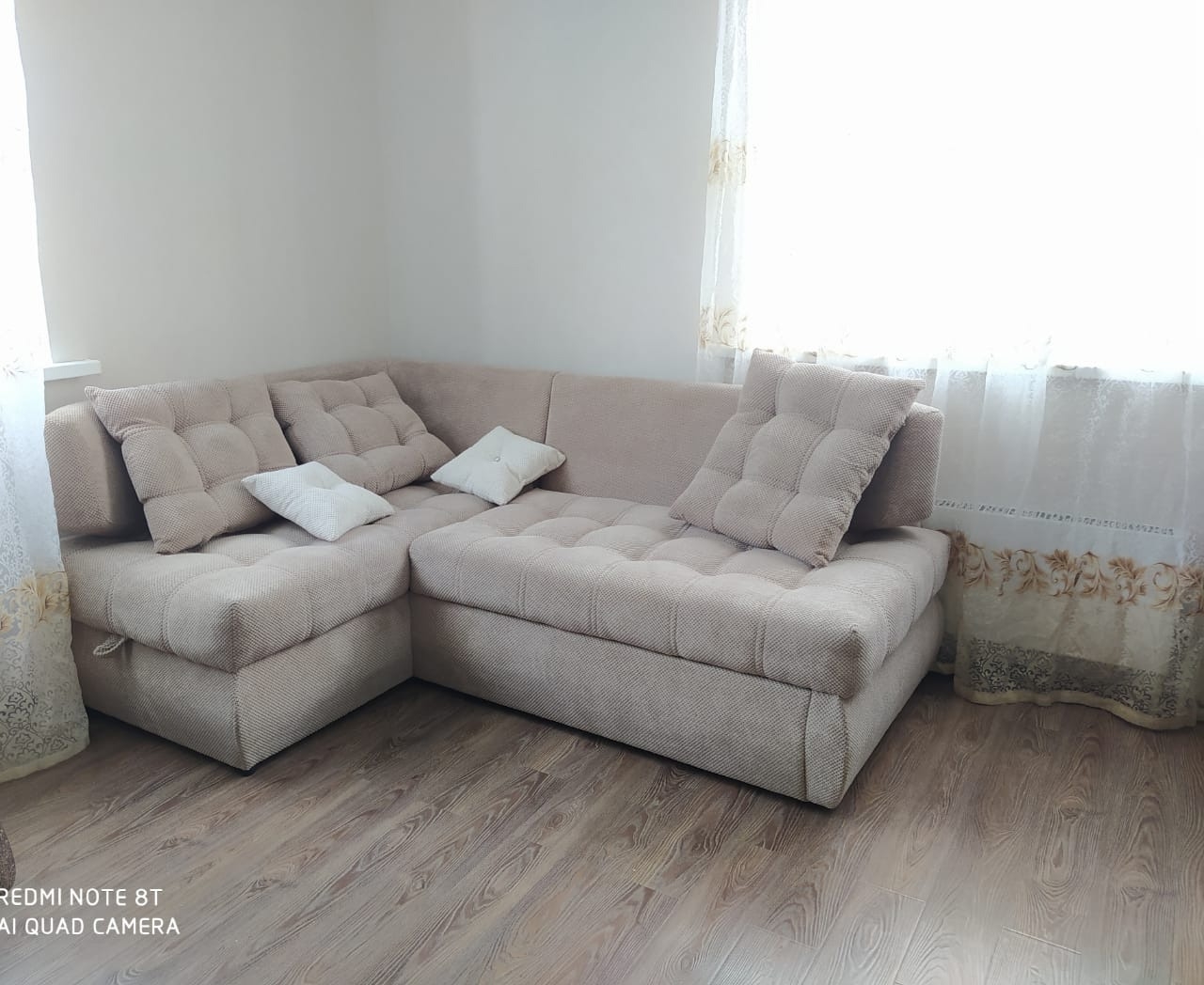 Продается диван б/у с: Угловой