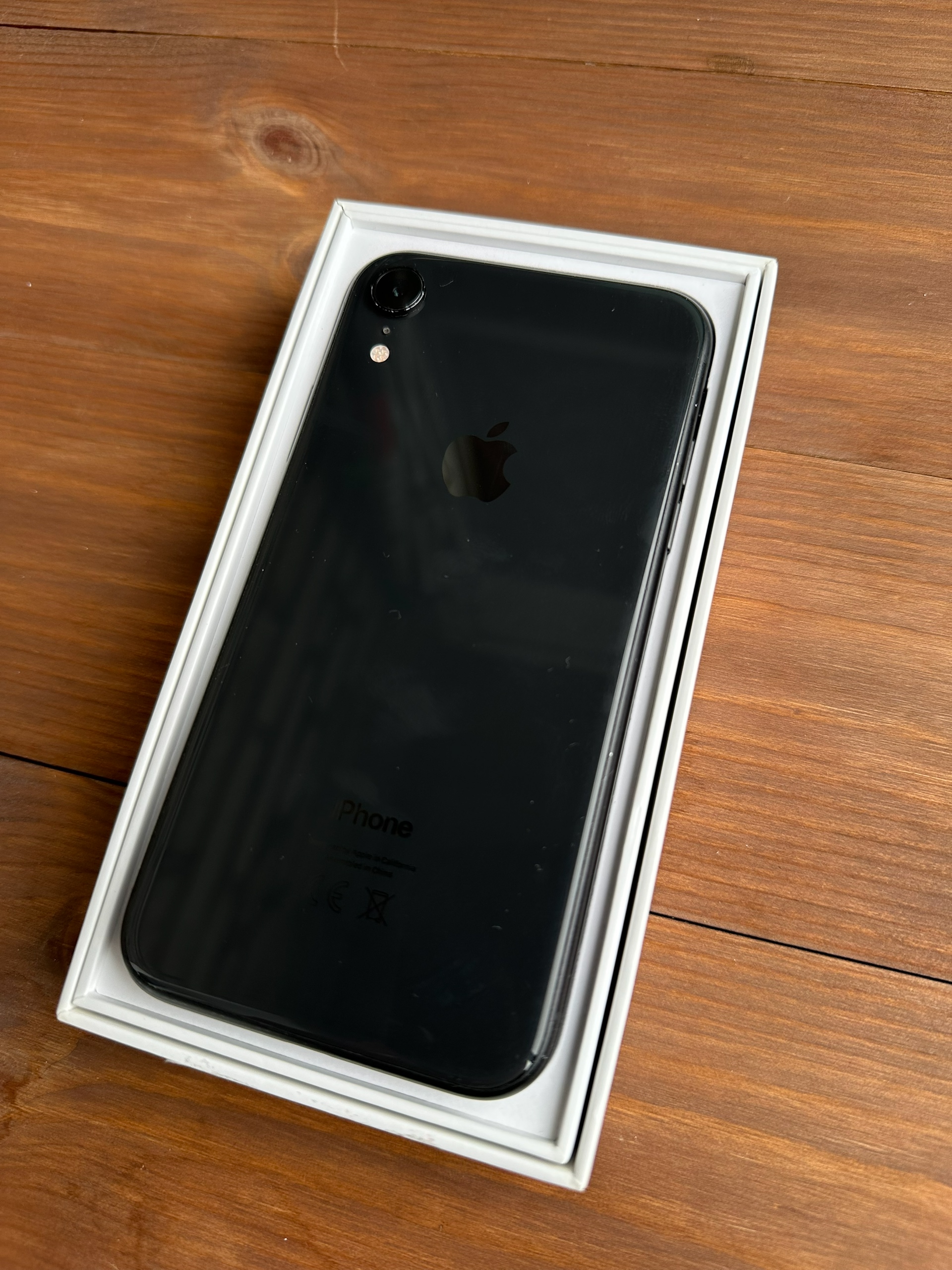 Продаю iPhone Xr в отличном (1)