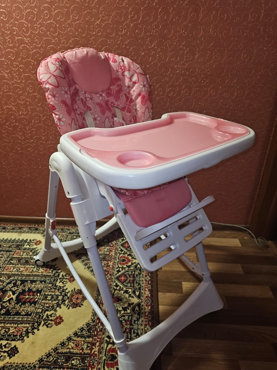 Стульчик: универсальность и комфорт в (1)