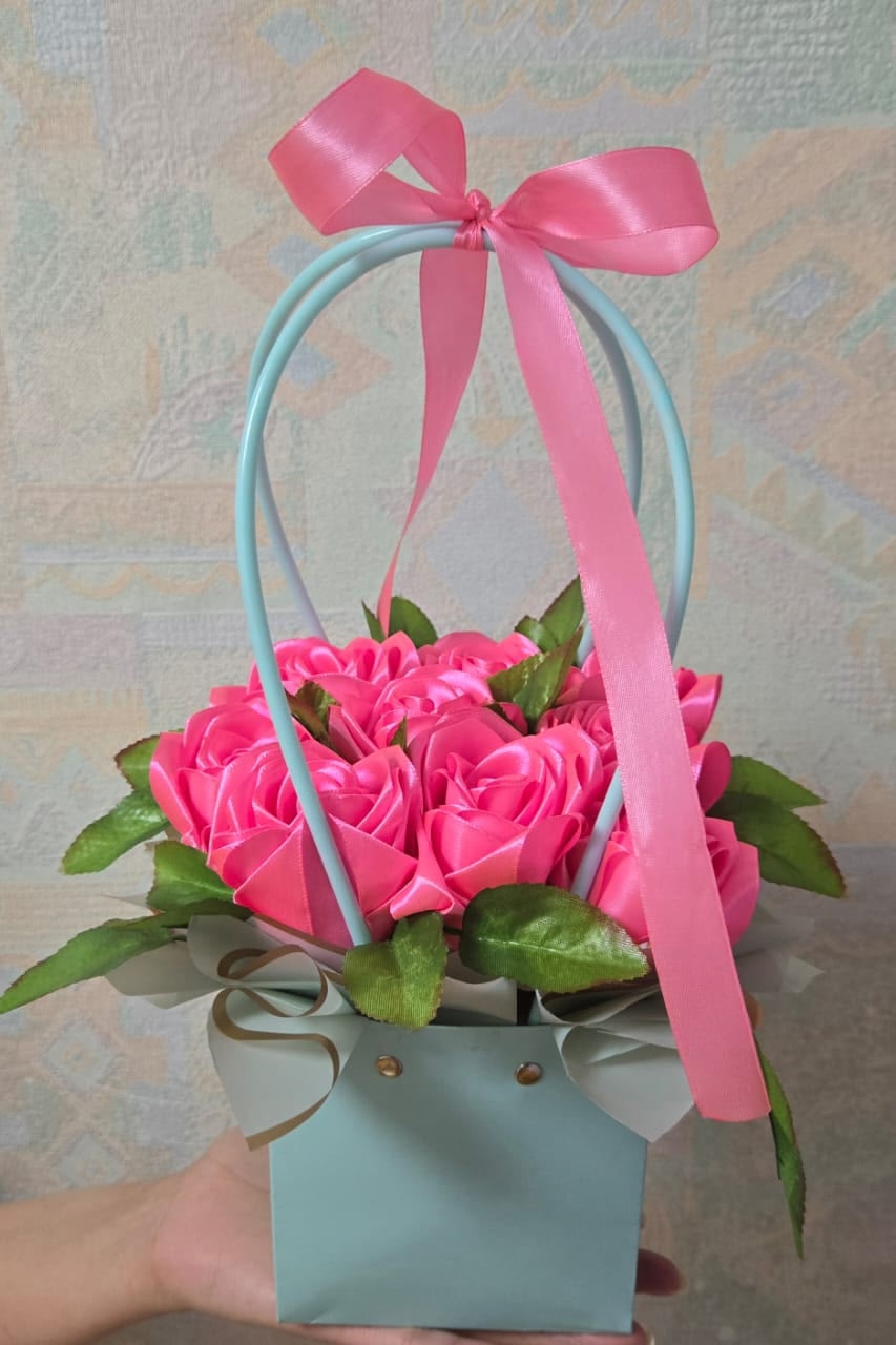 Атласные букеты: идеальный подарок Ищете (5)