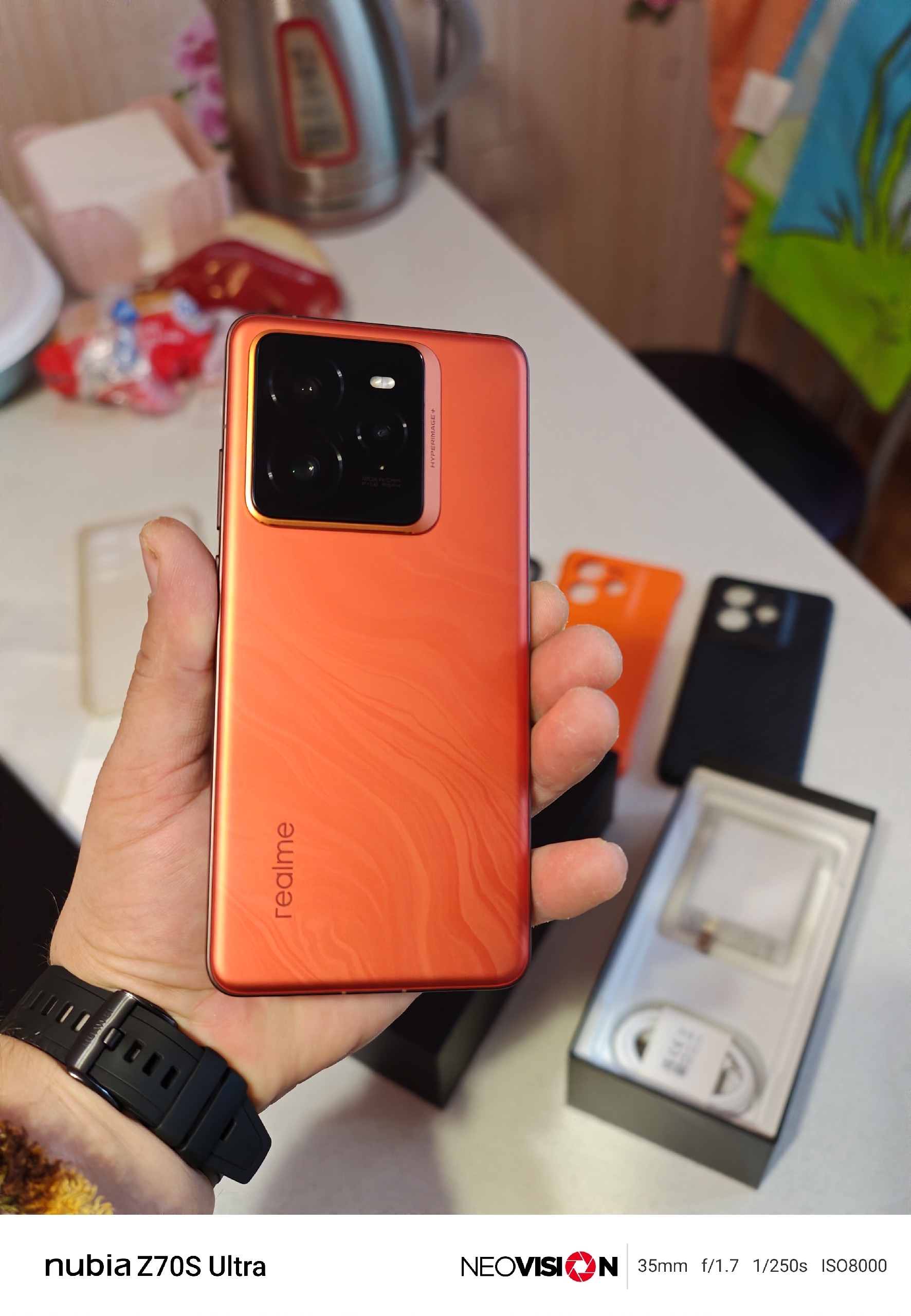 Телефон realme GT 7 pro (3)