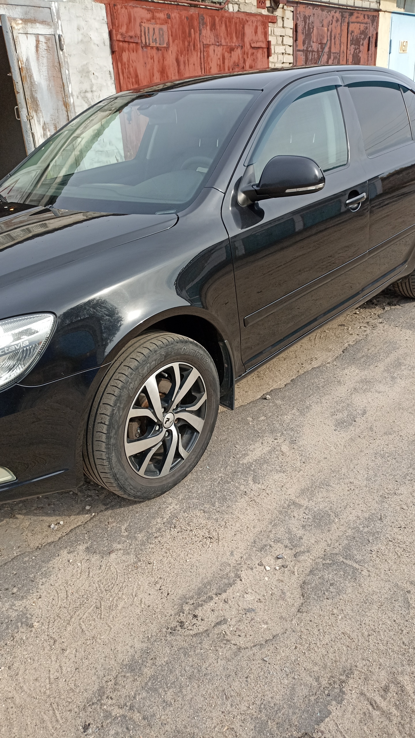 Октавия без ДТП 2012 года (1)