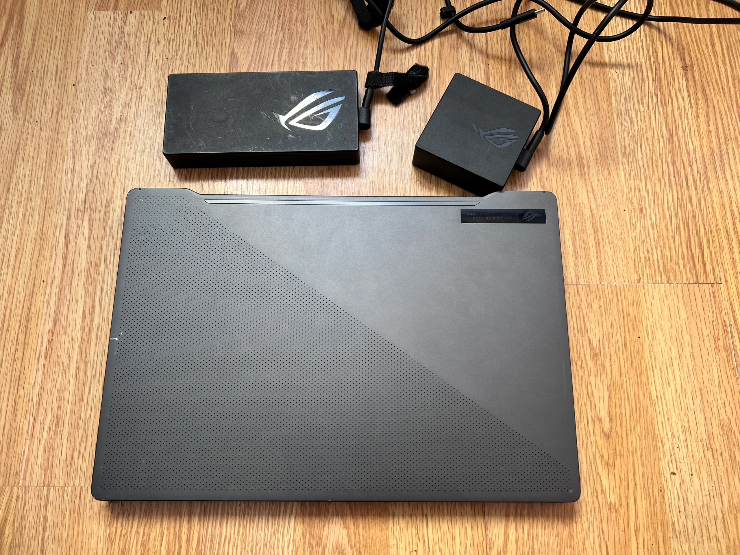 Asus ROG Zephyrus G14 на (2)