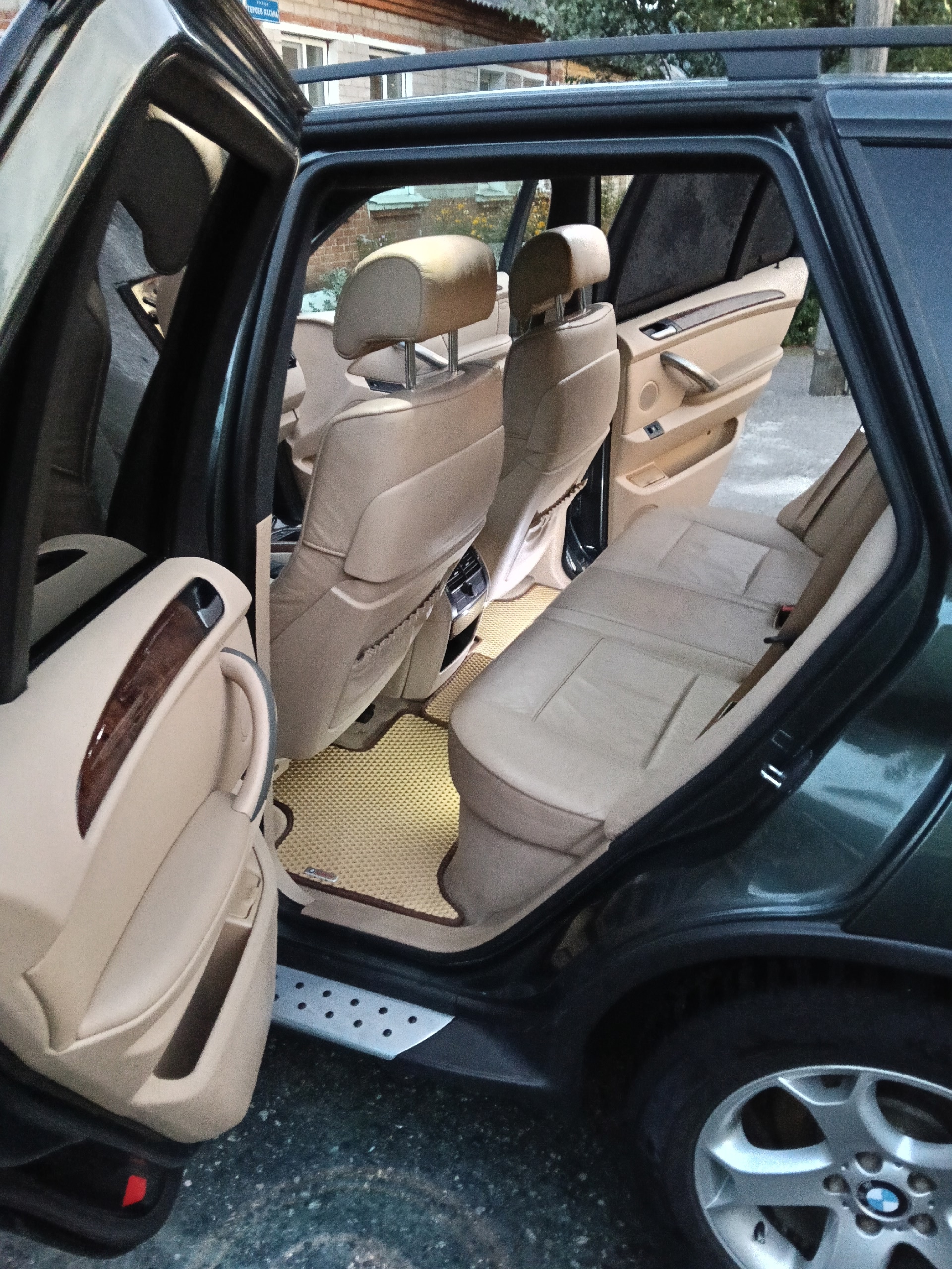 Продается BMW X5 E53 2005 (7)