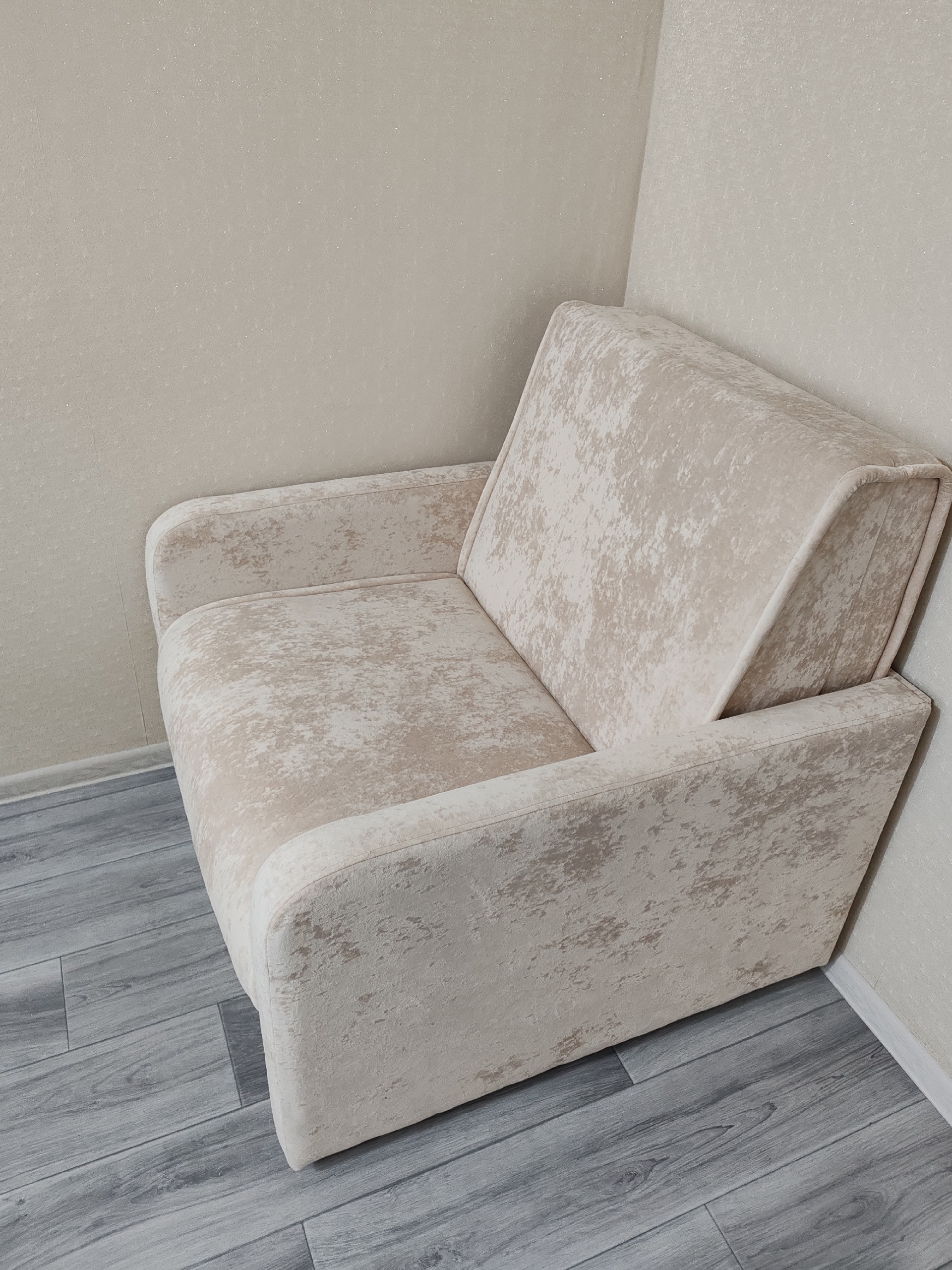 Удобное кресло-кровать: распродажа по ошибке