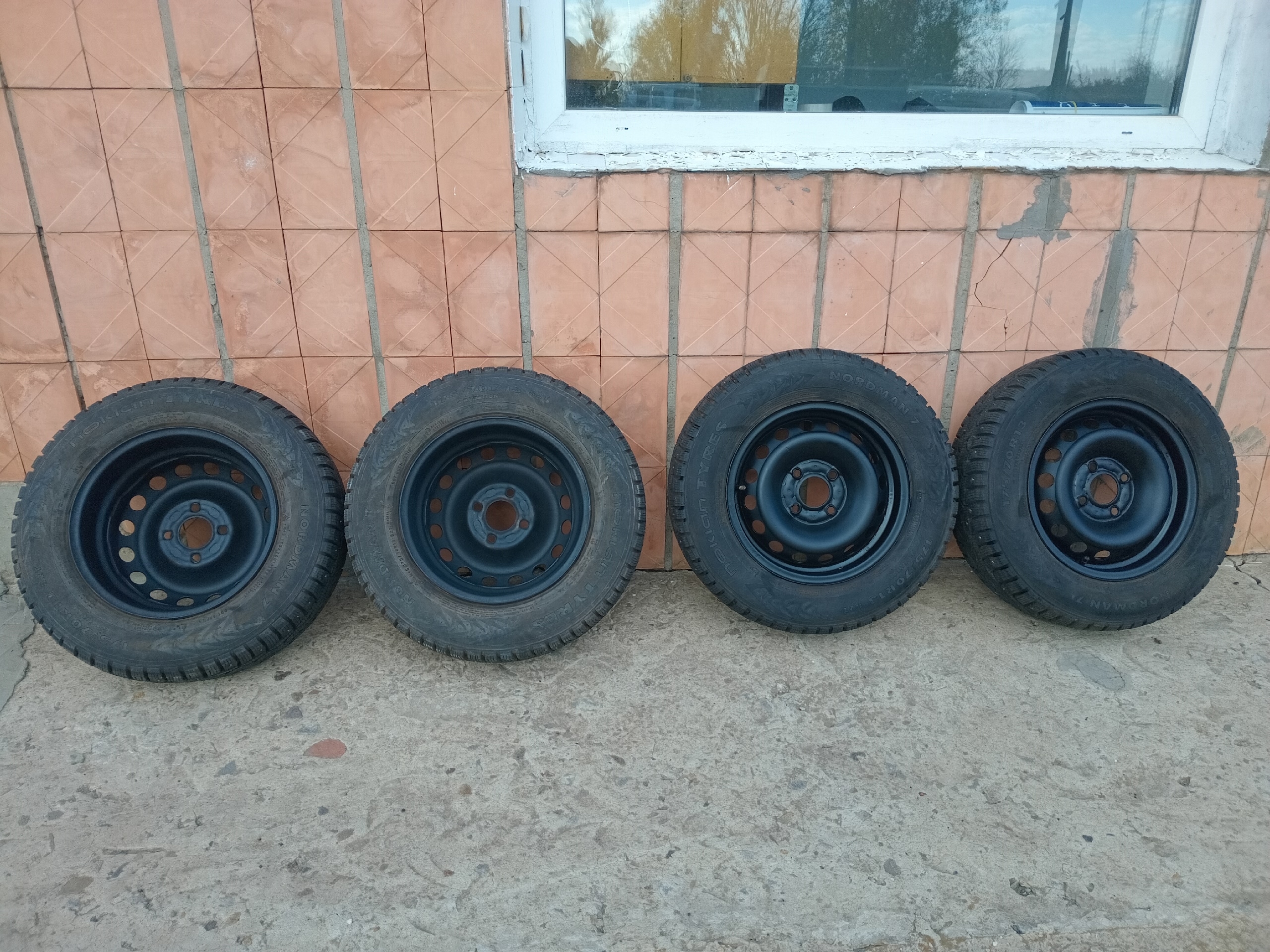 Продажа зимней резины NOKIAN TYRES (4)