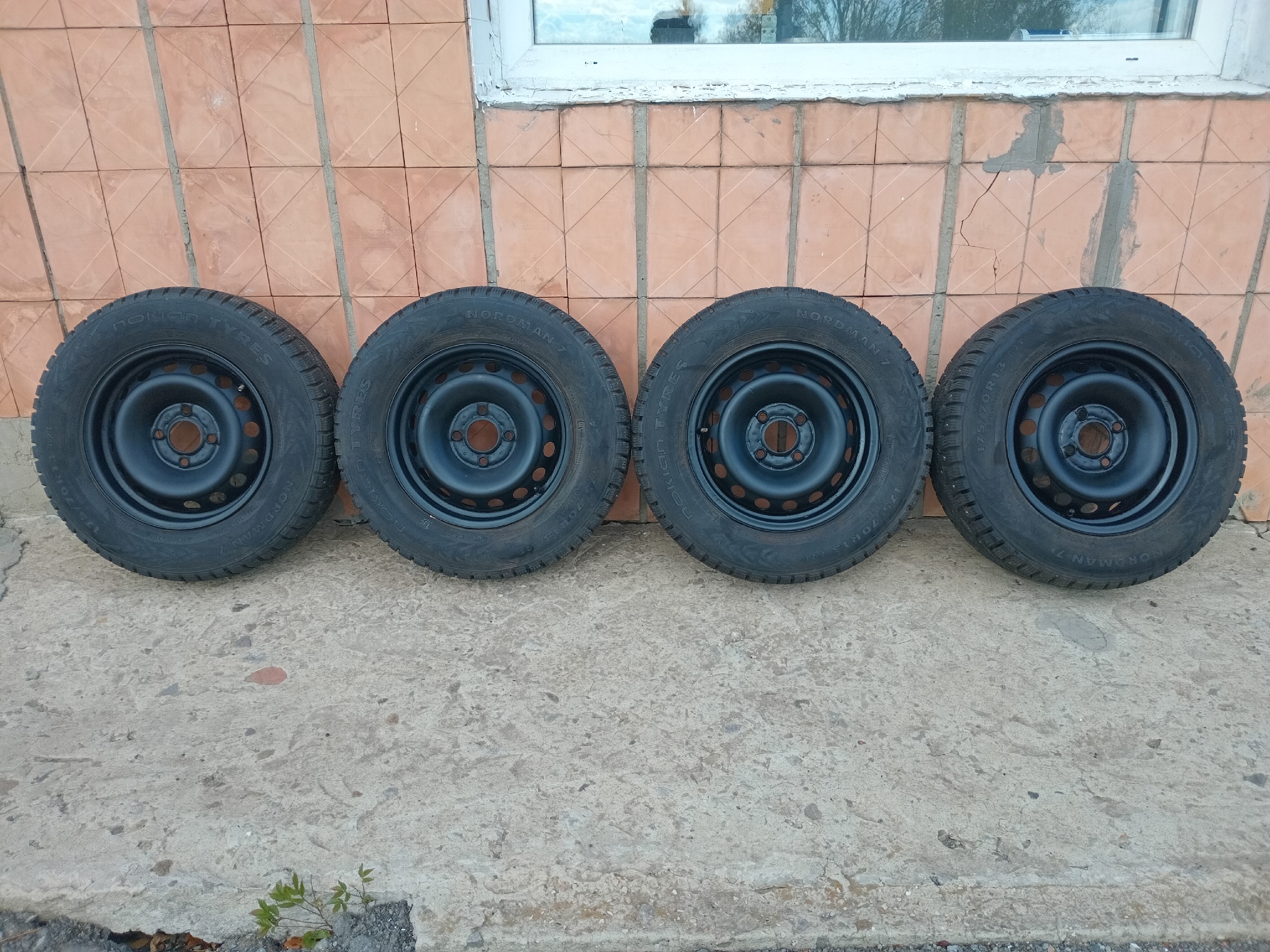 Продажа зимней резины NOKIAN TYRES (5)