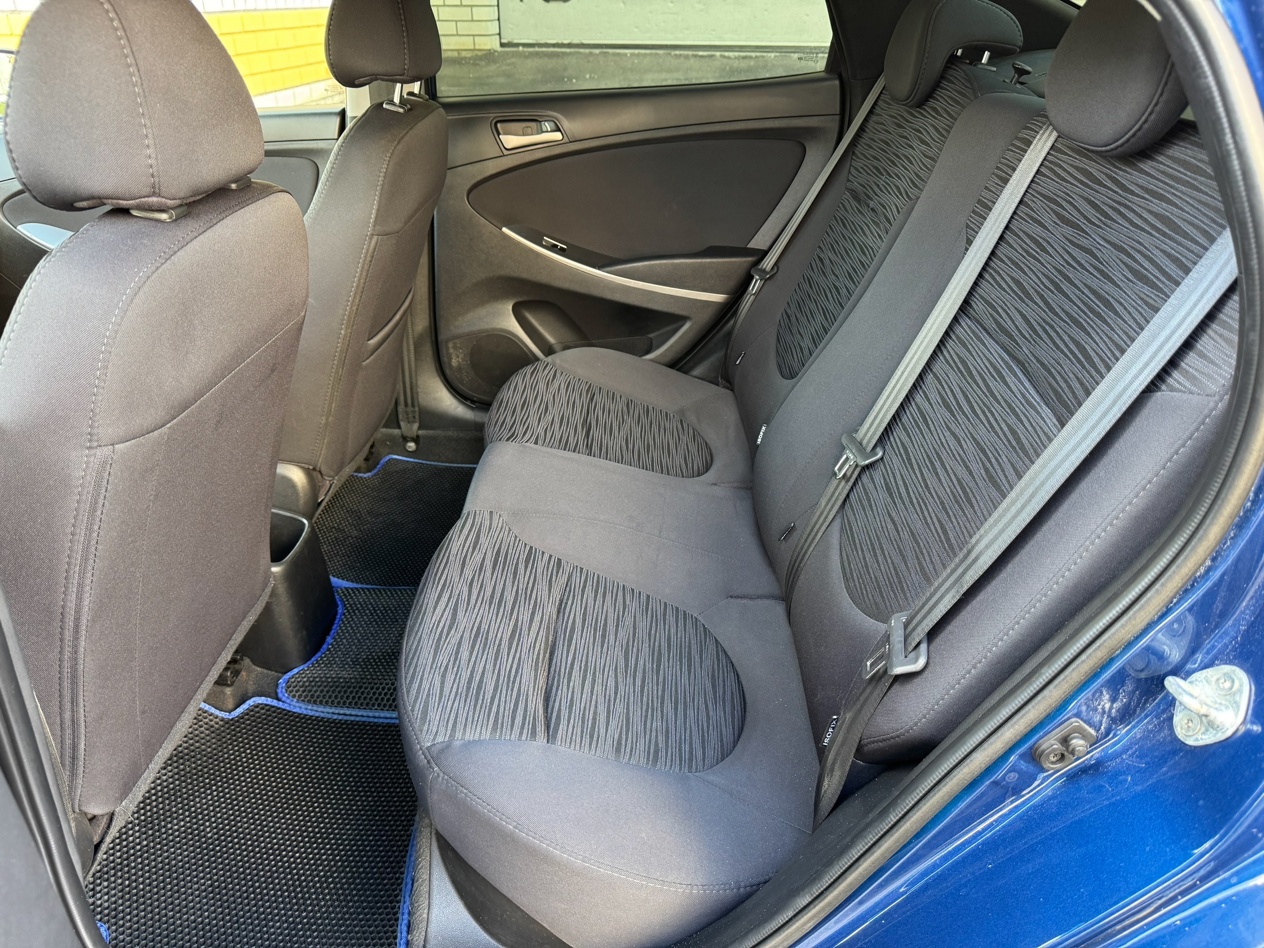 Продается Hyundai Solaris 2015 года (5)