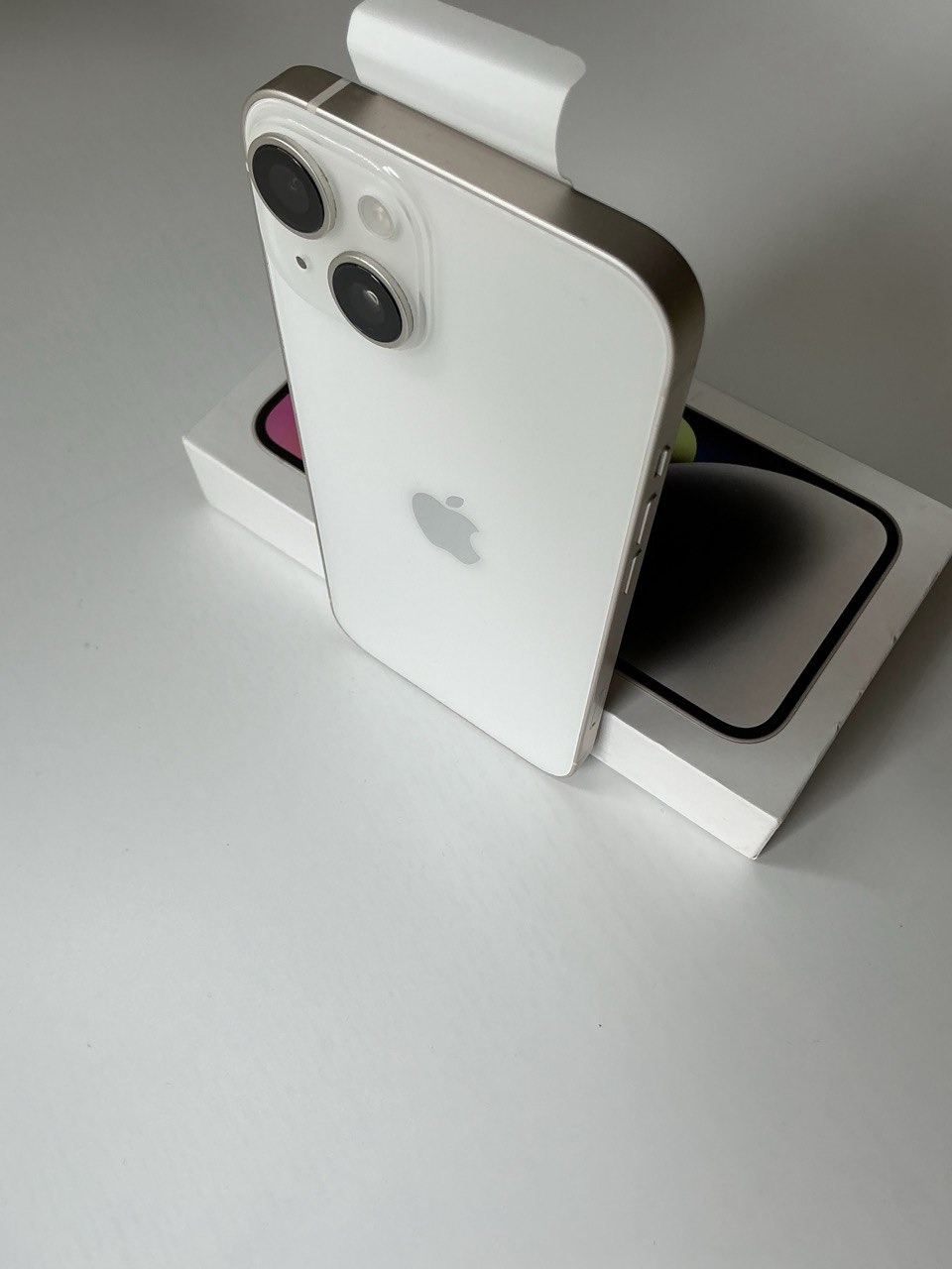 Продается iPhone 14, 128 ГБ (4)