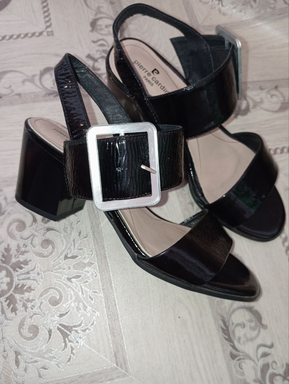 Вечерние туфли в отличном состоянии