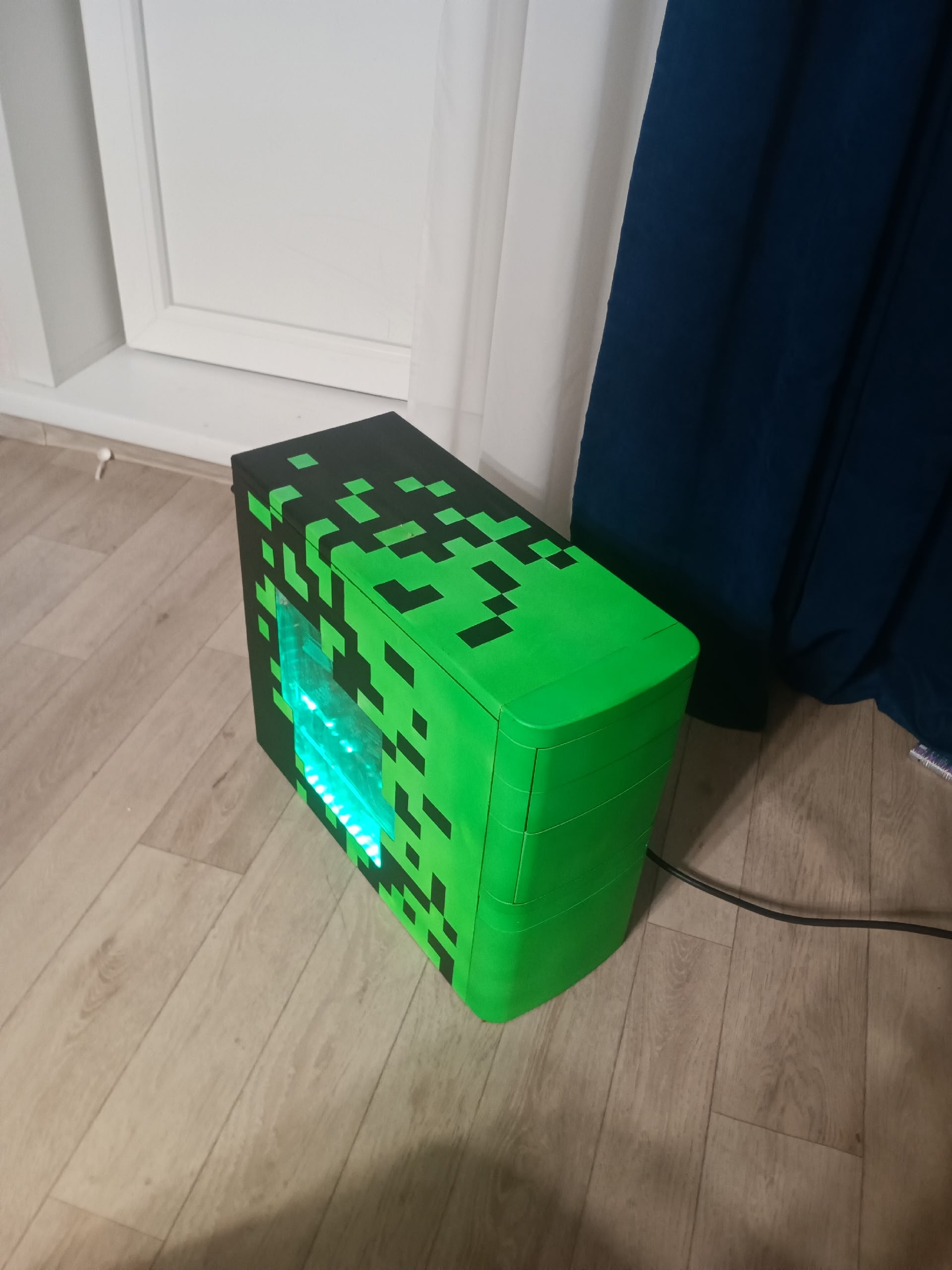 Продается уникальный игровой компьютер Предлагается (4)