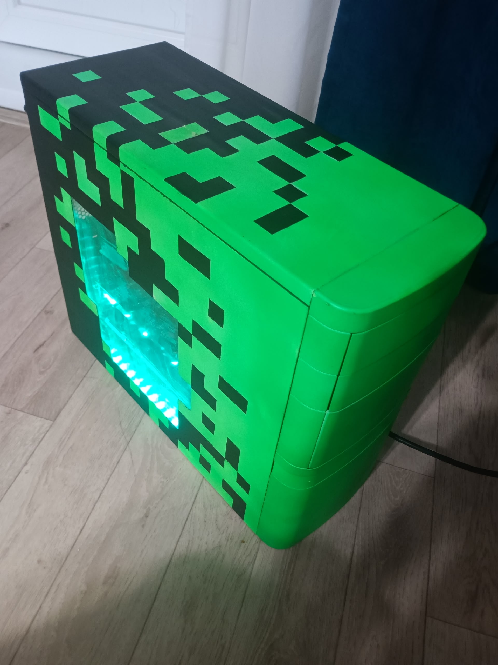 Продается уникальный игровой компьютер Предлагается (3)