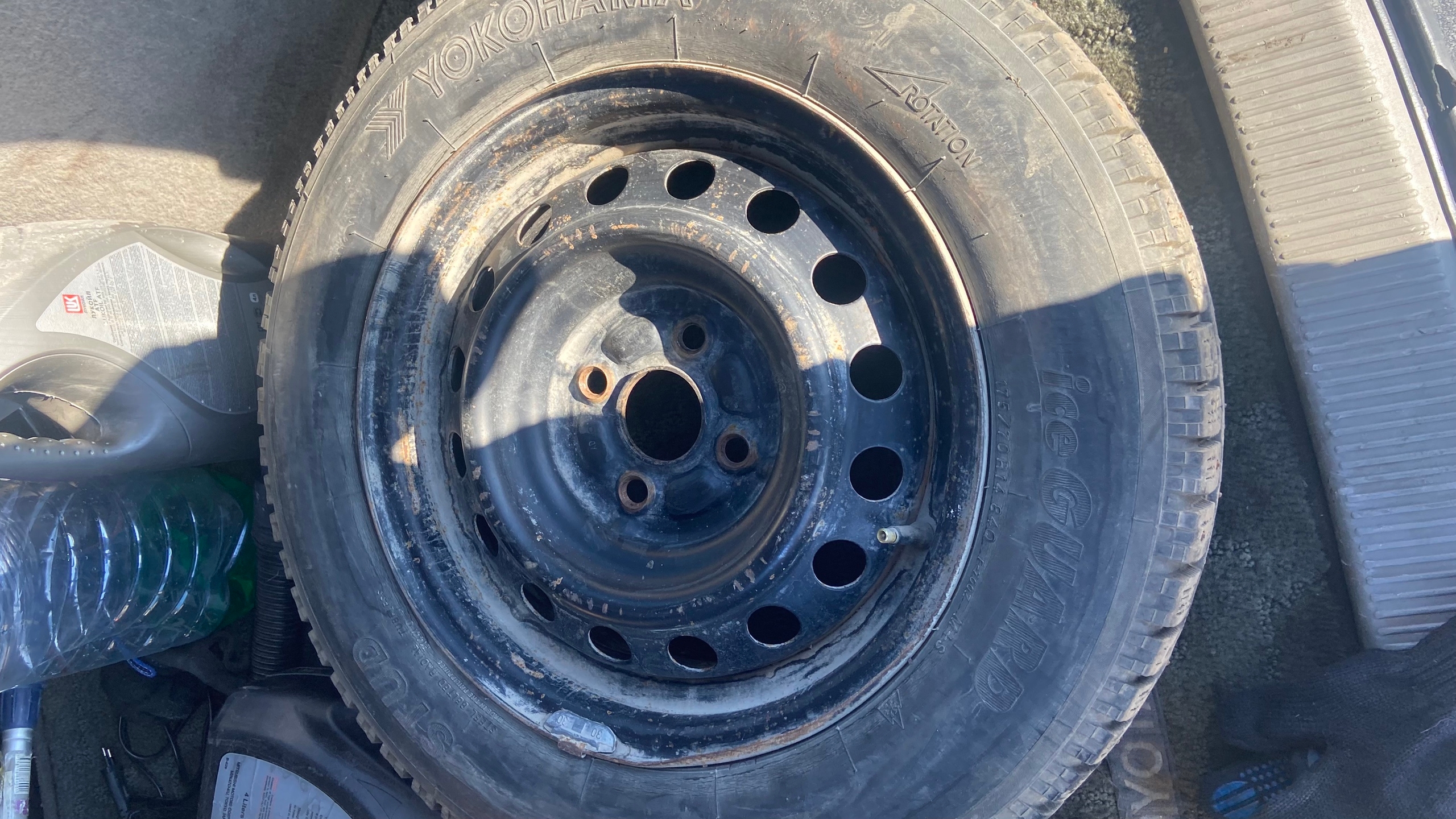 Комплект автошин в хорошем состоянии (9)