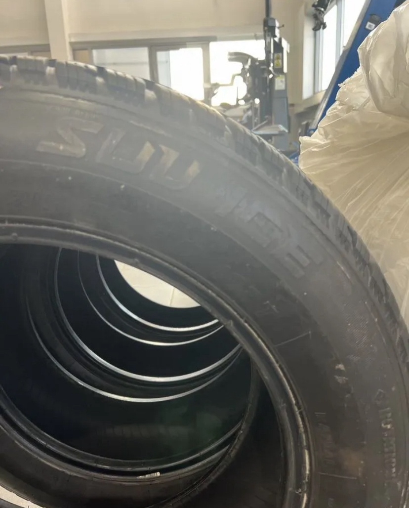 Комплект автошин в хорошем состоянии (6)