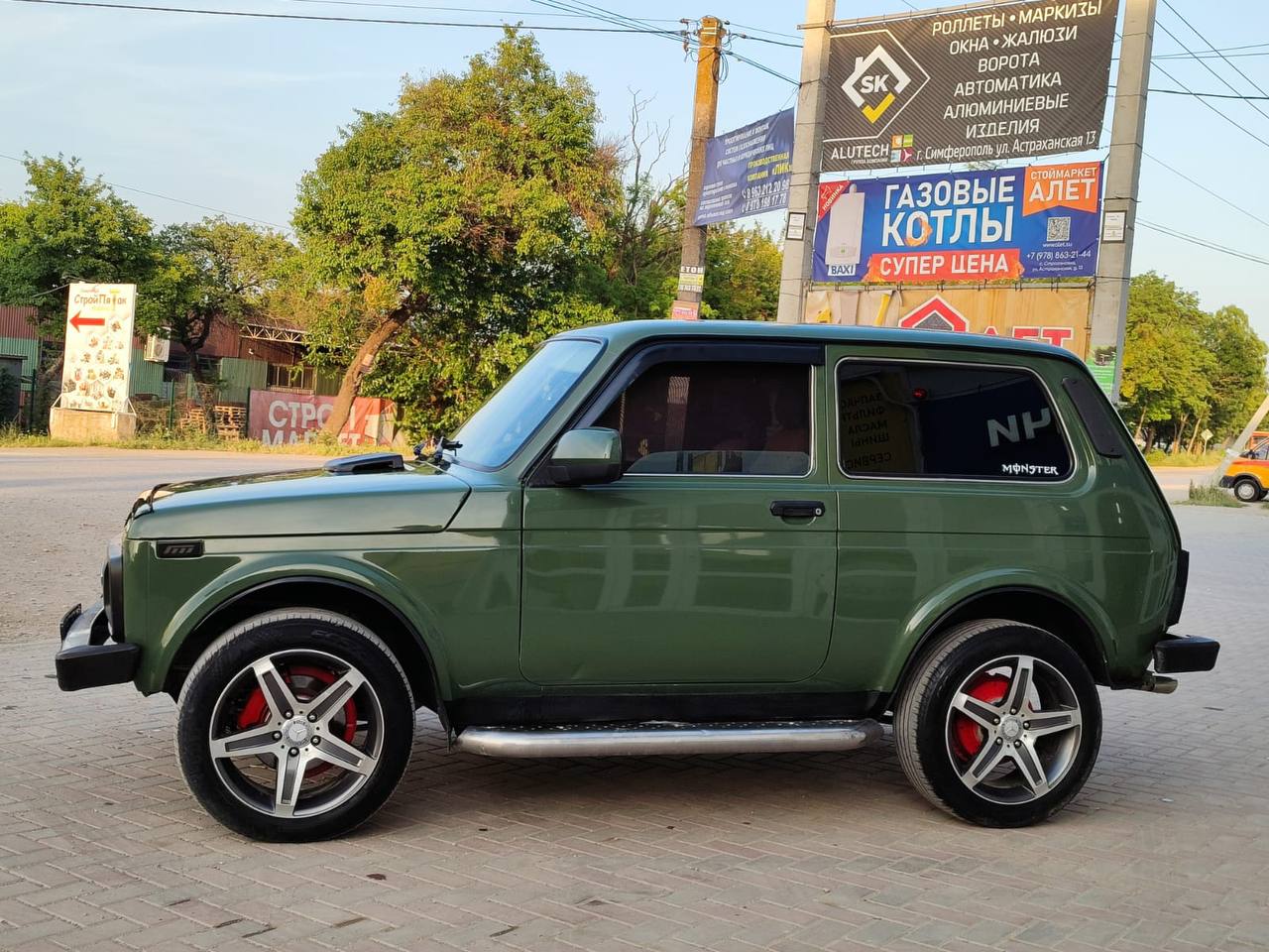 Продам Ладу 4x4 2121 Нива