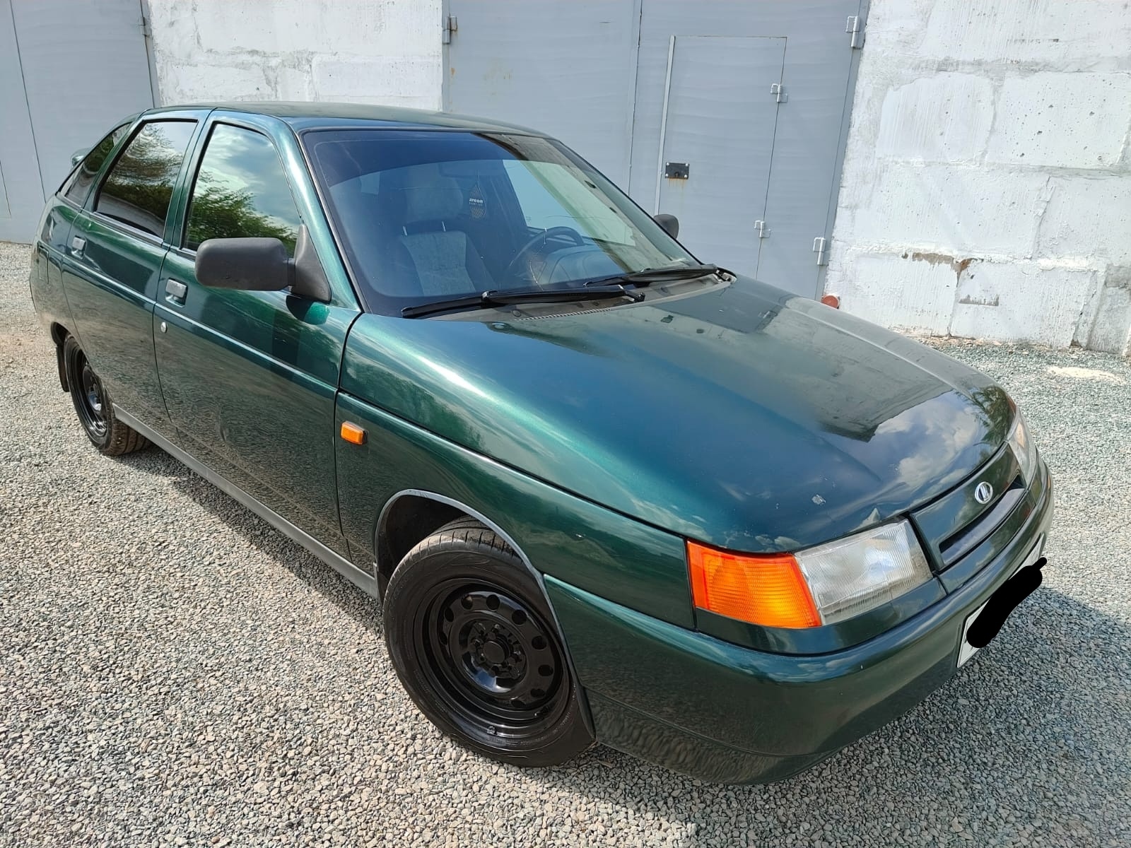 ВАЗ 2112 2004 года в