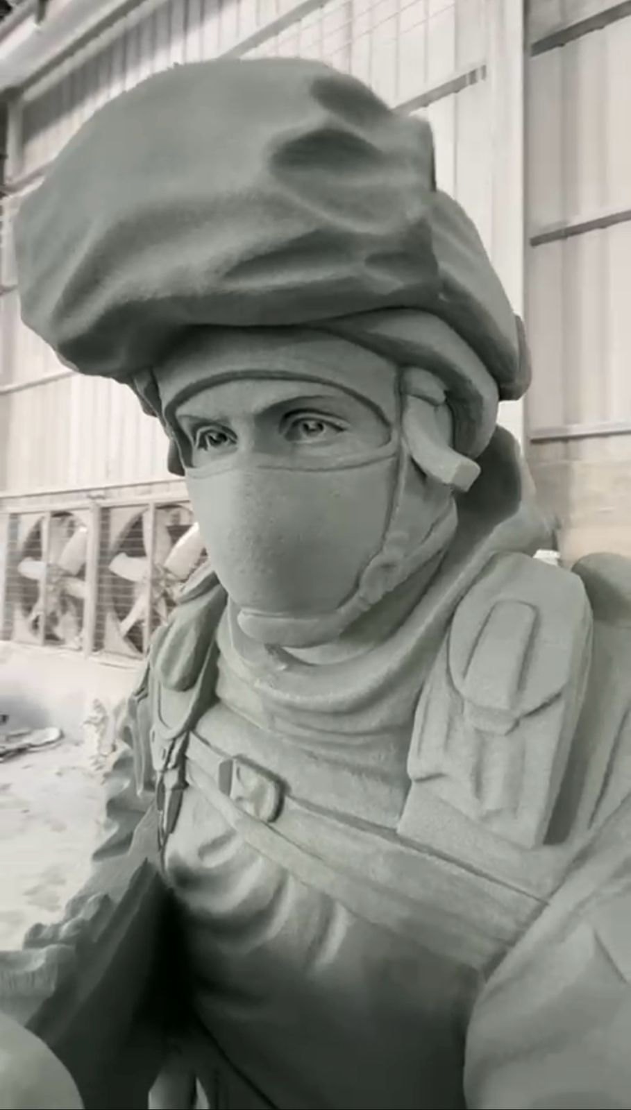 Гранитные комплексы и скульптуры Наша