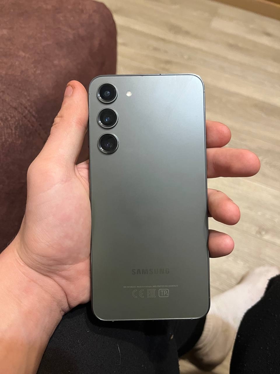 Продается Samsung S23+ в полном (8)