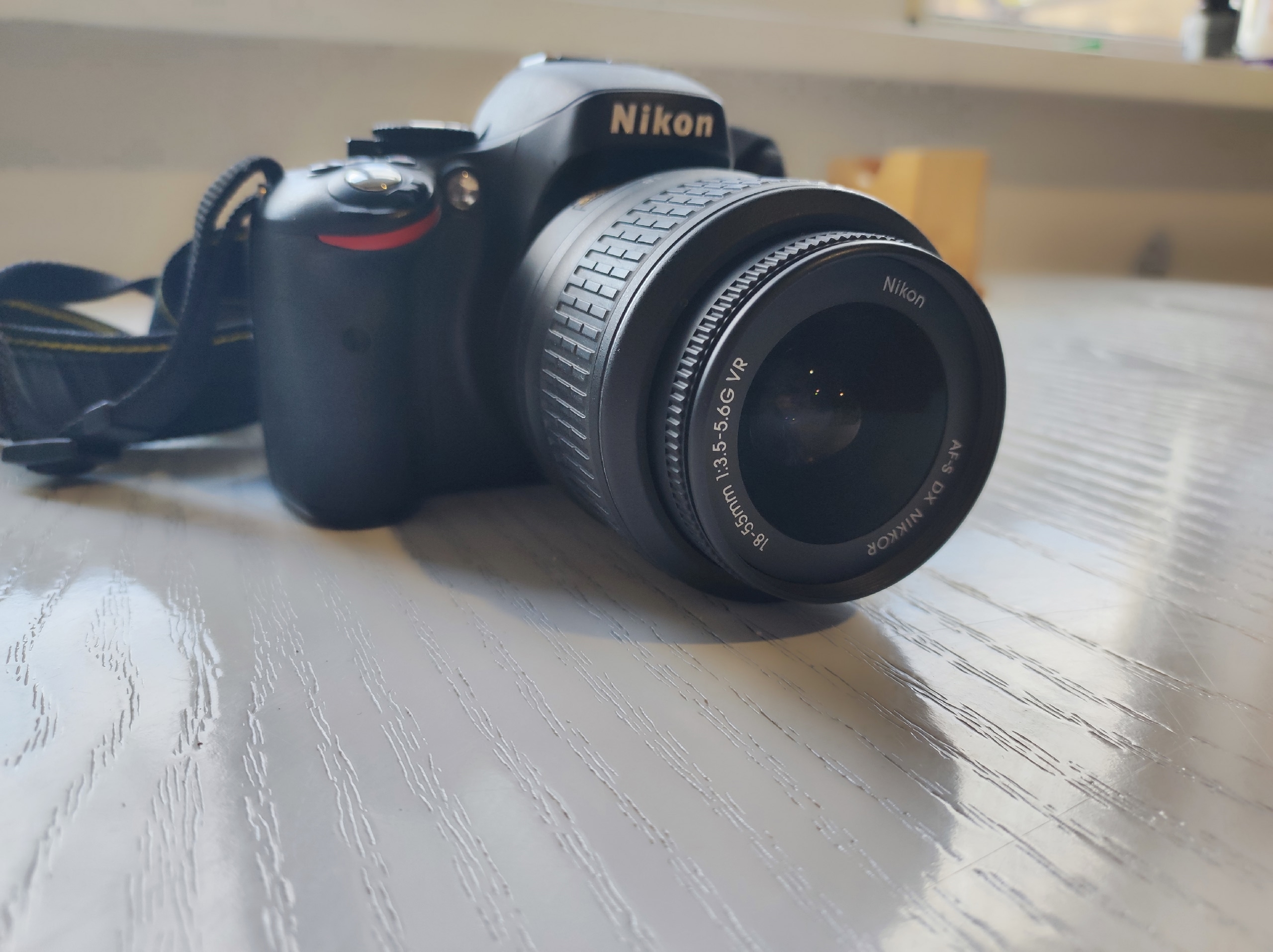 Продаю зеркальный фотоаппарат Nikon Зеркальный (7)