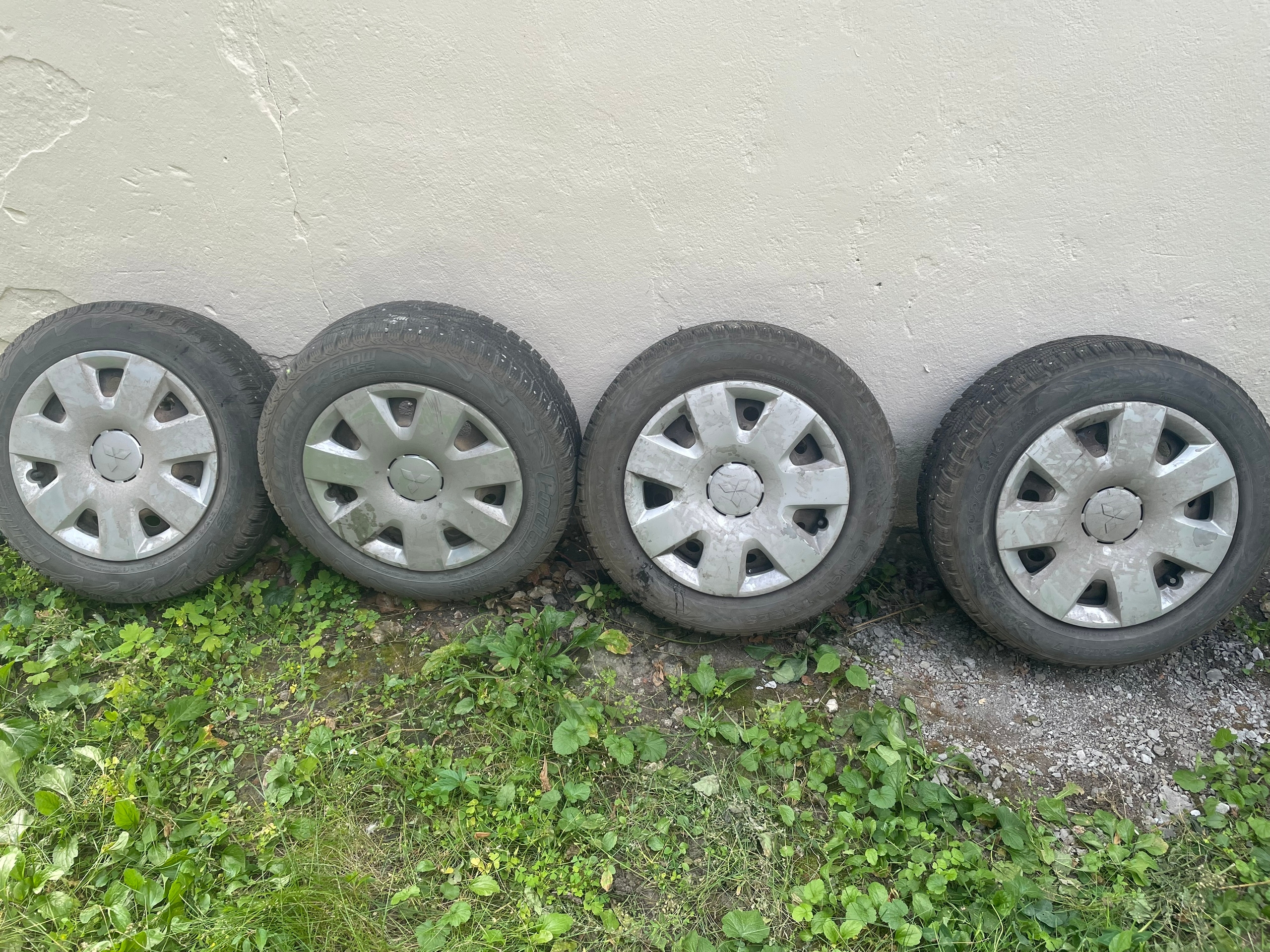 Продажа зимней резины 205/60 R16 (2)