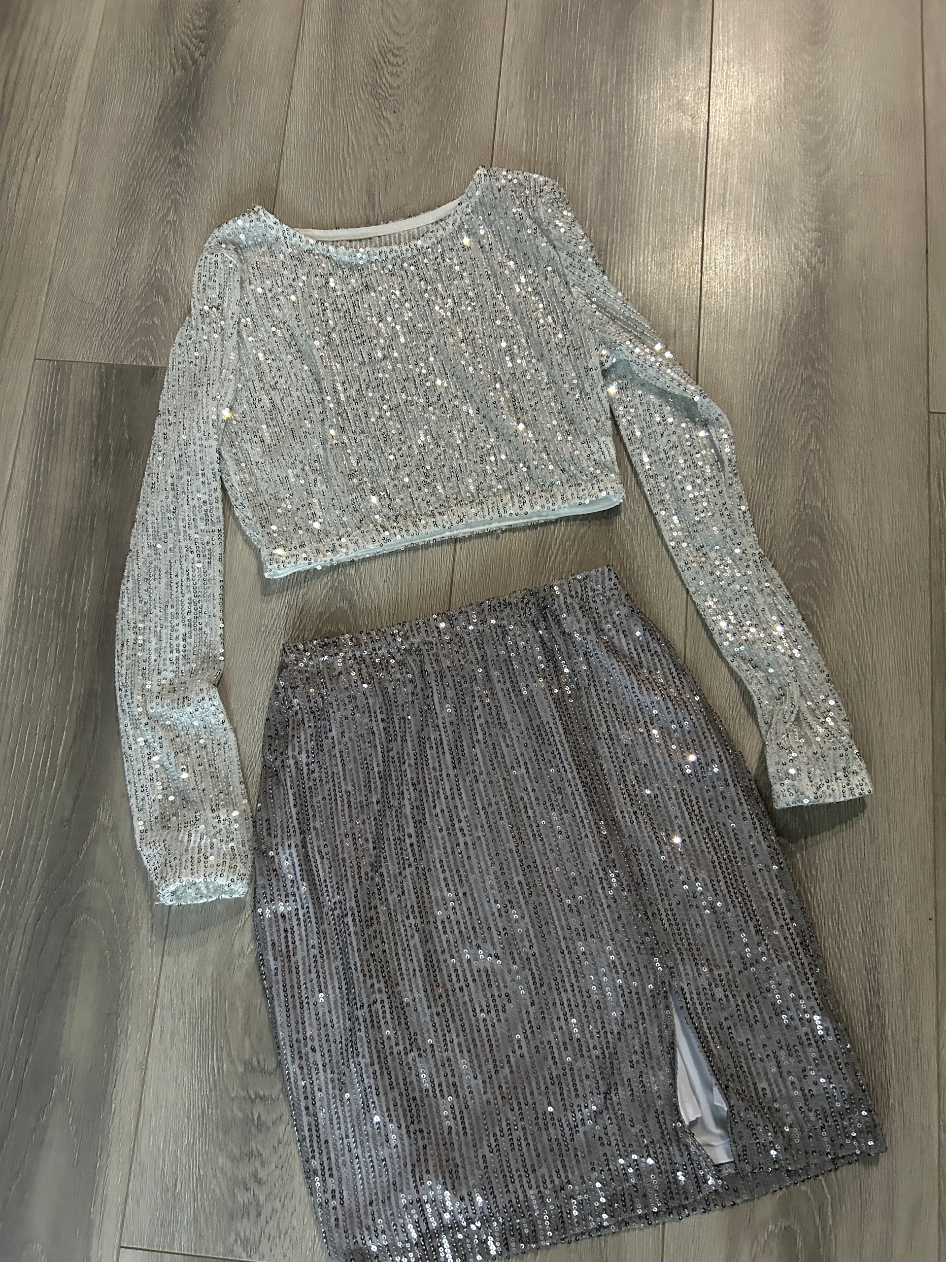 Купить костюм размера 40-42 Предлагаем