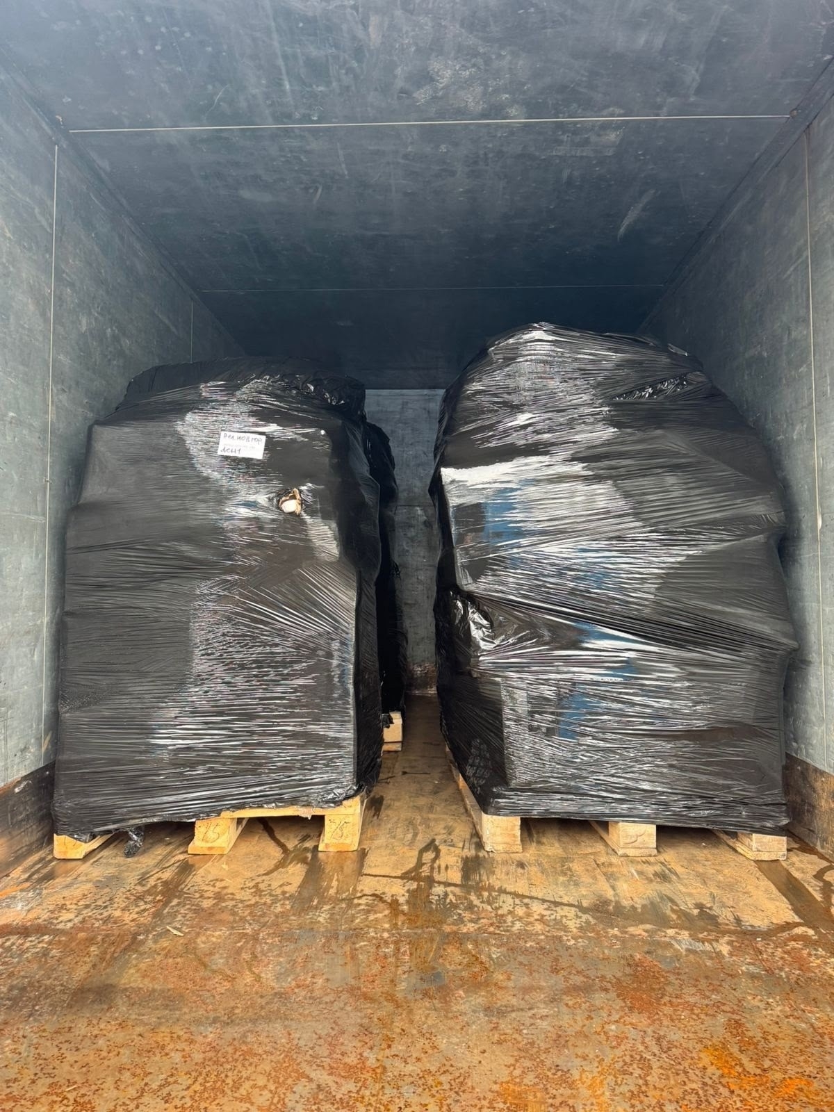 Паллеты с товарами со склада (3)