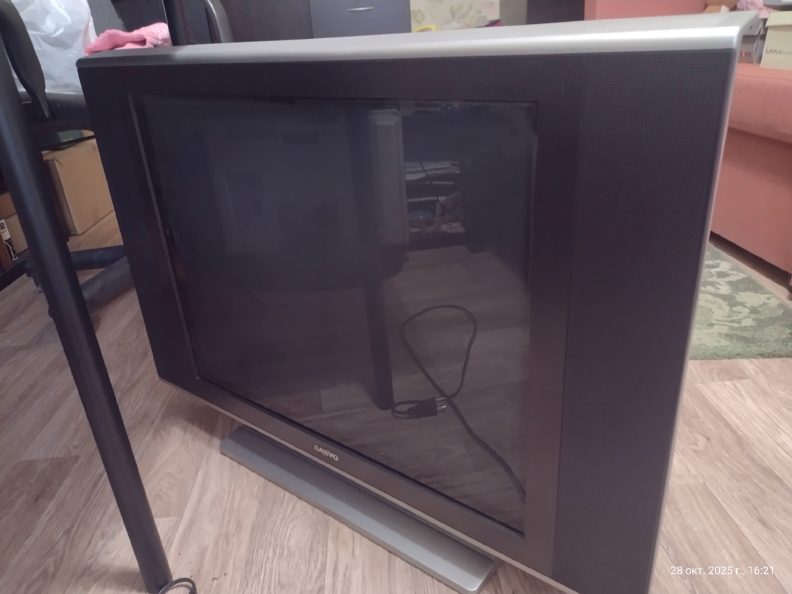 Продажа спортивной и детской обуви (9)