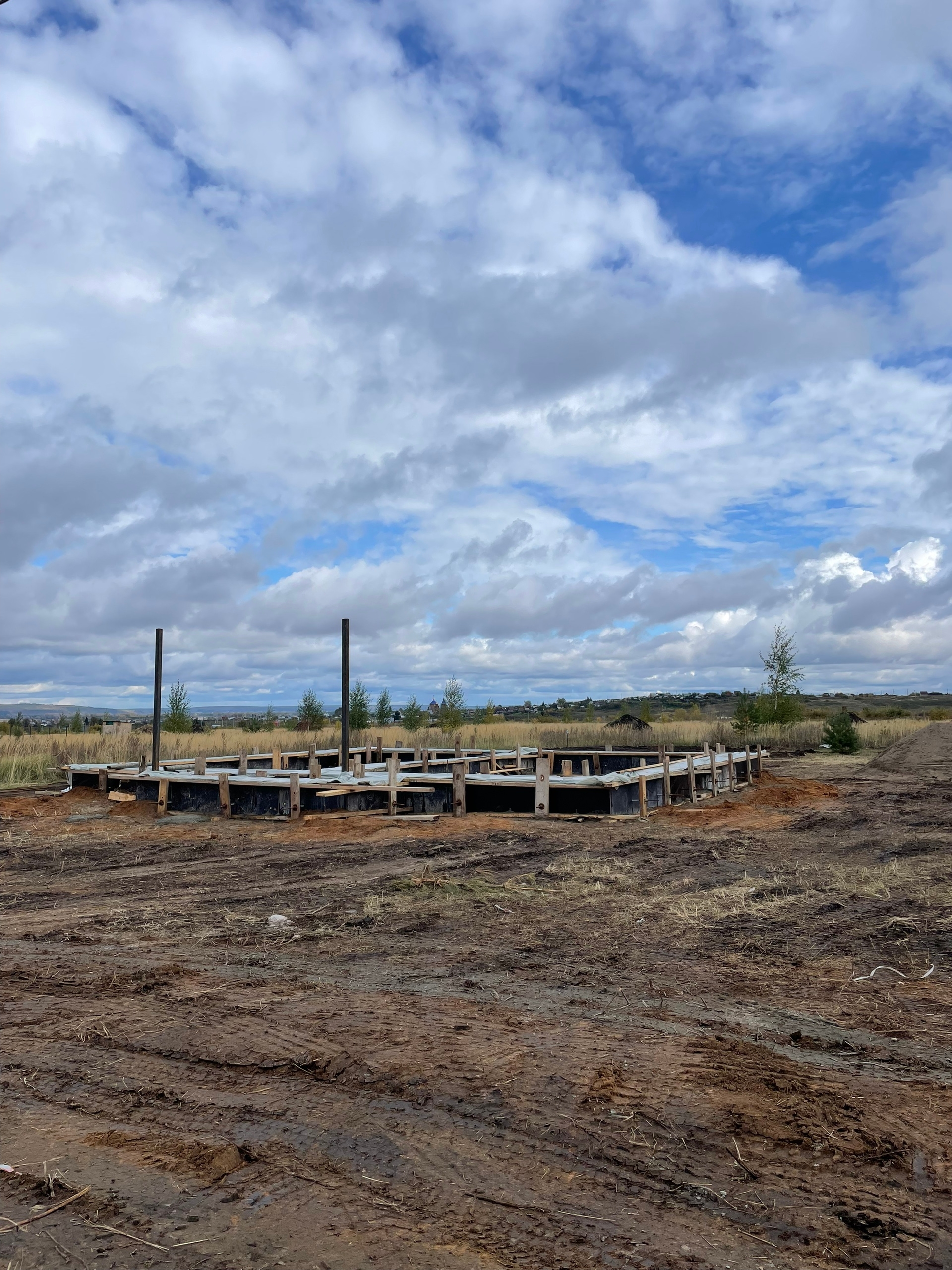 Строительная бригада: работы с монолитом (2)