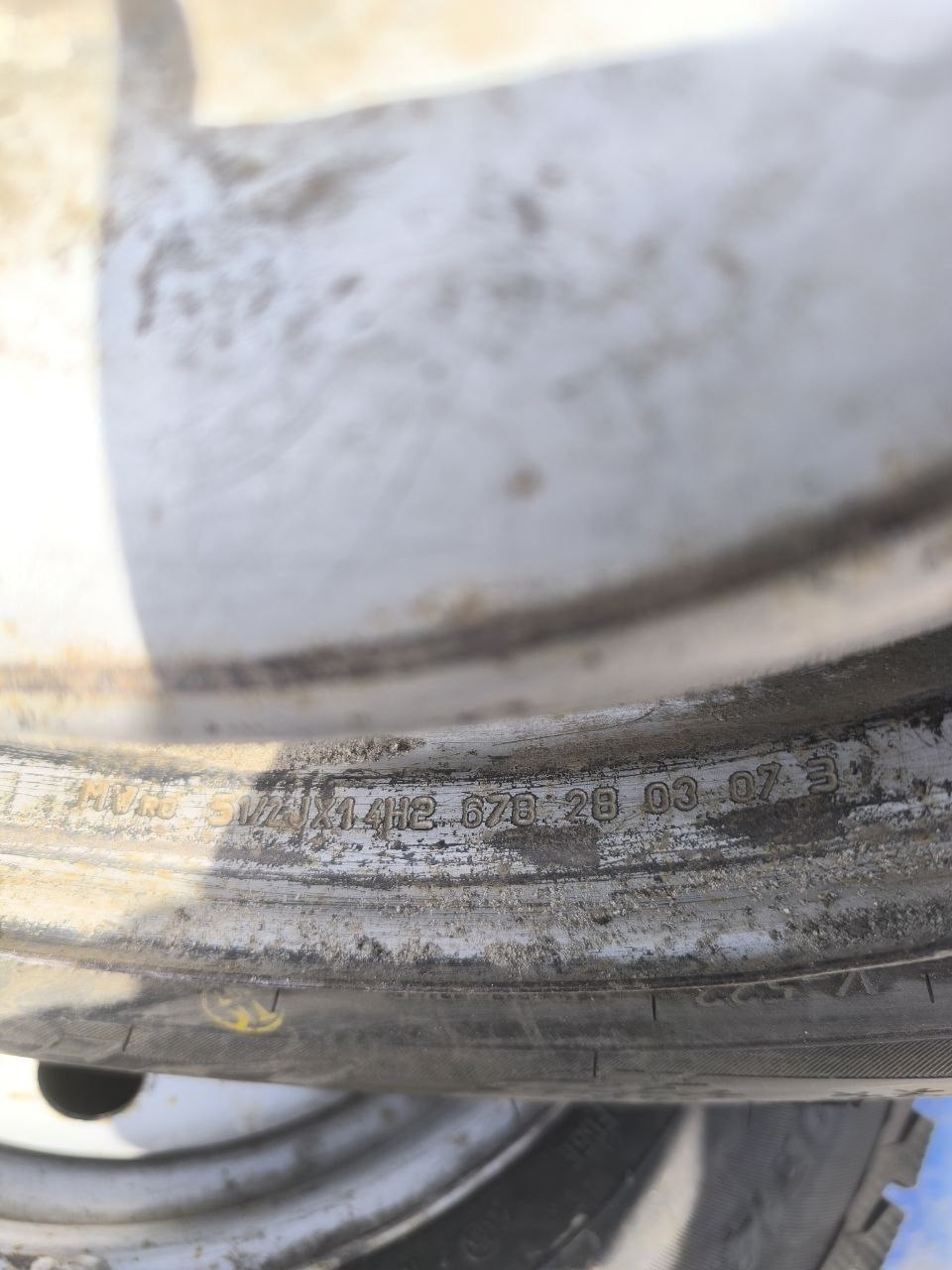 Продажа зимних колес Viatti в (4)