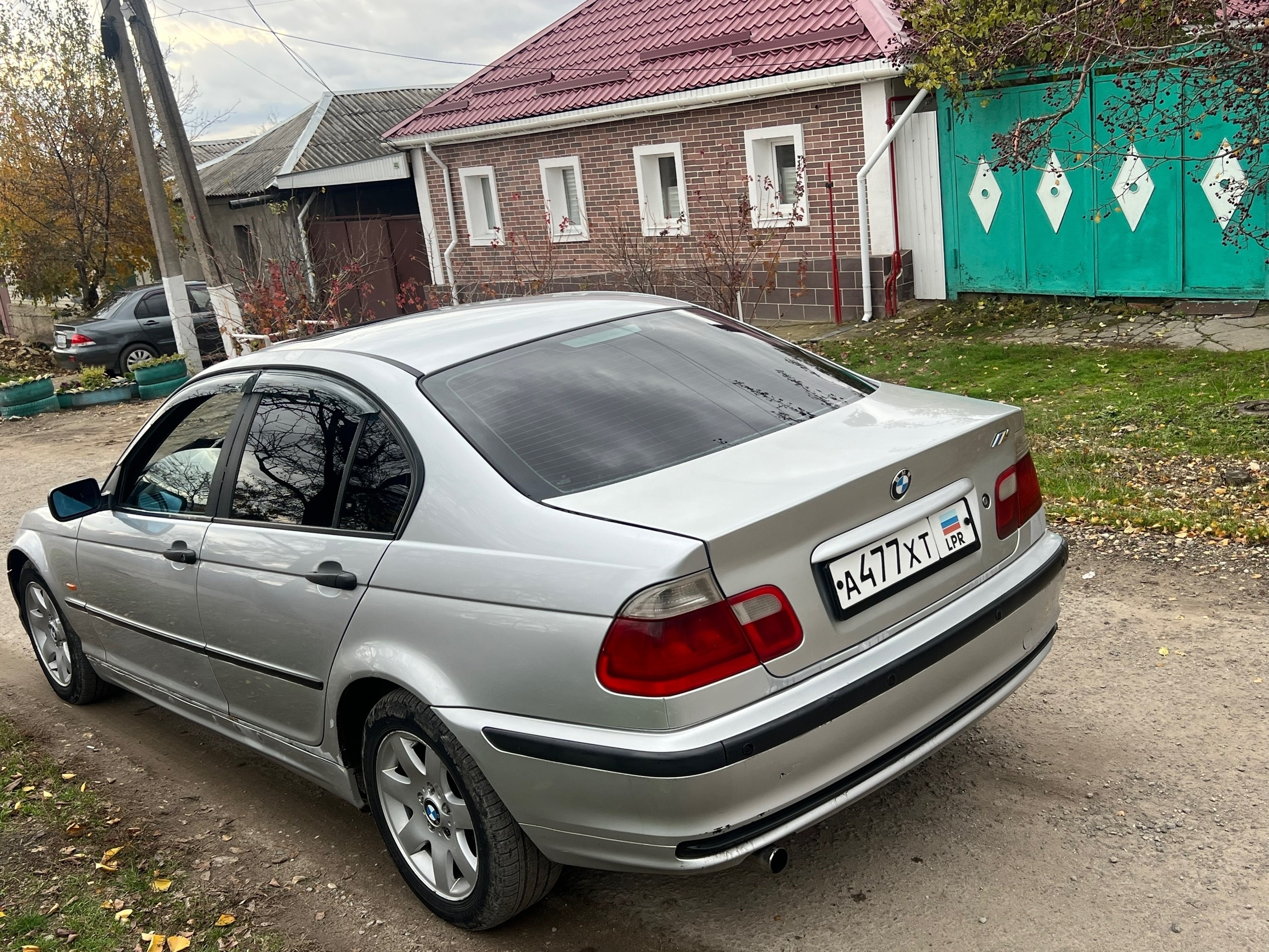 Продажа BMW E-46 2000 года (2)